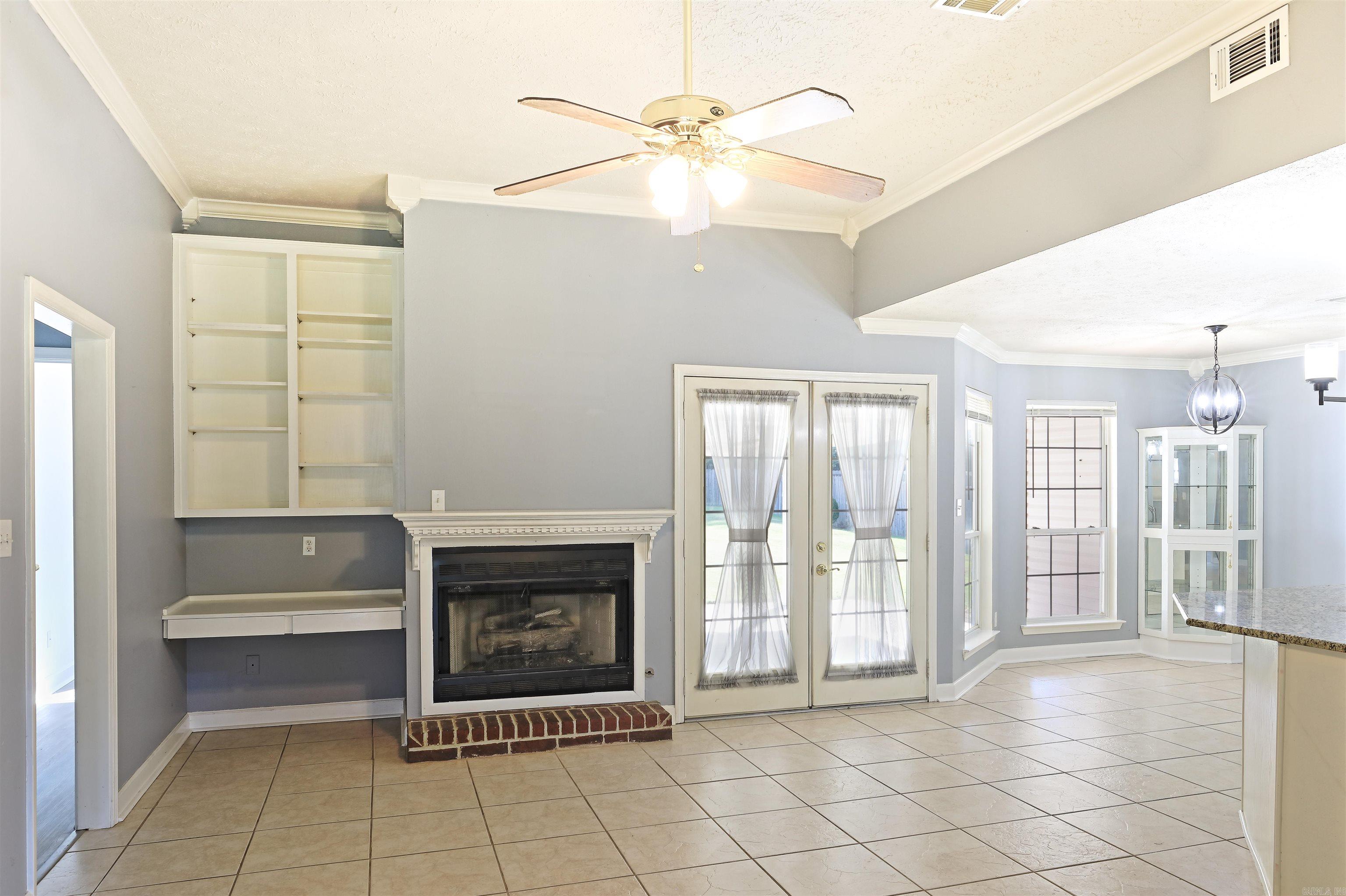 HONEYSUCKLE HILLS ADD - Residential