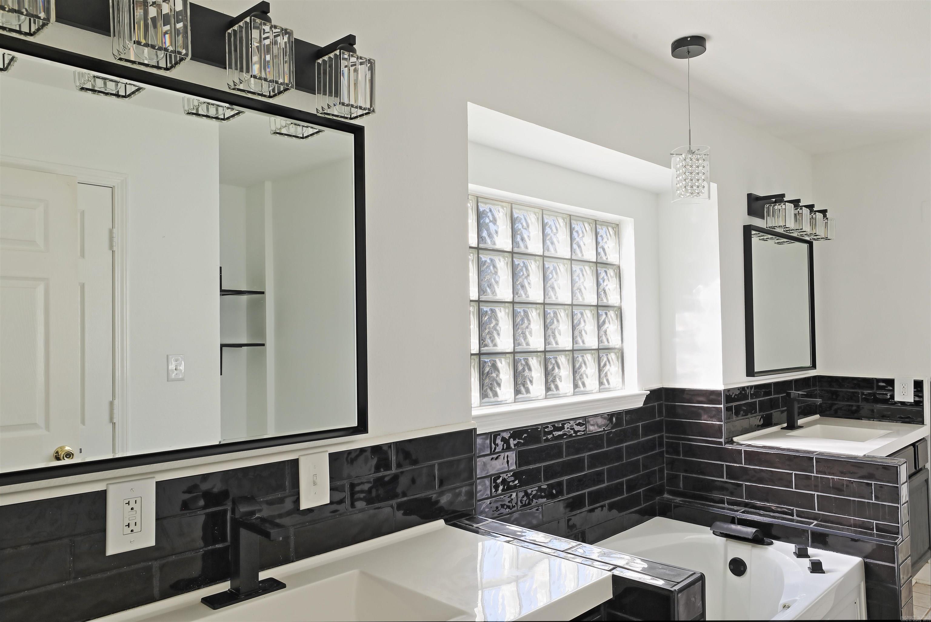 HONEYSUCKLE HILLS ADD - Residential