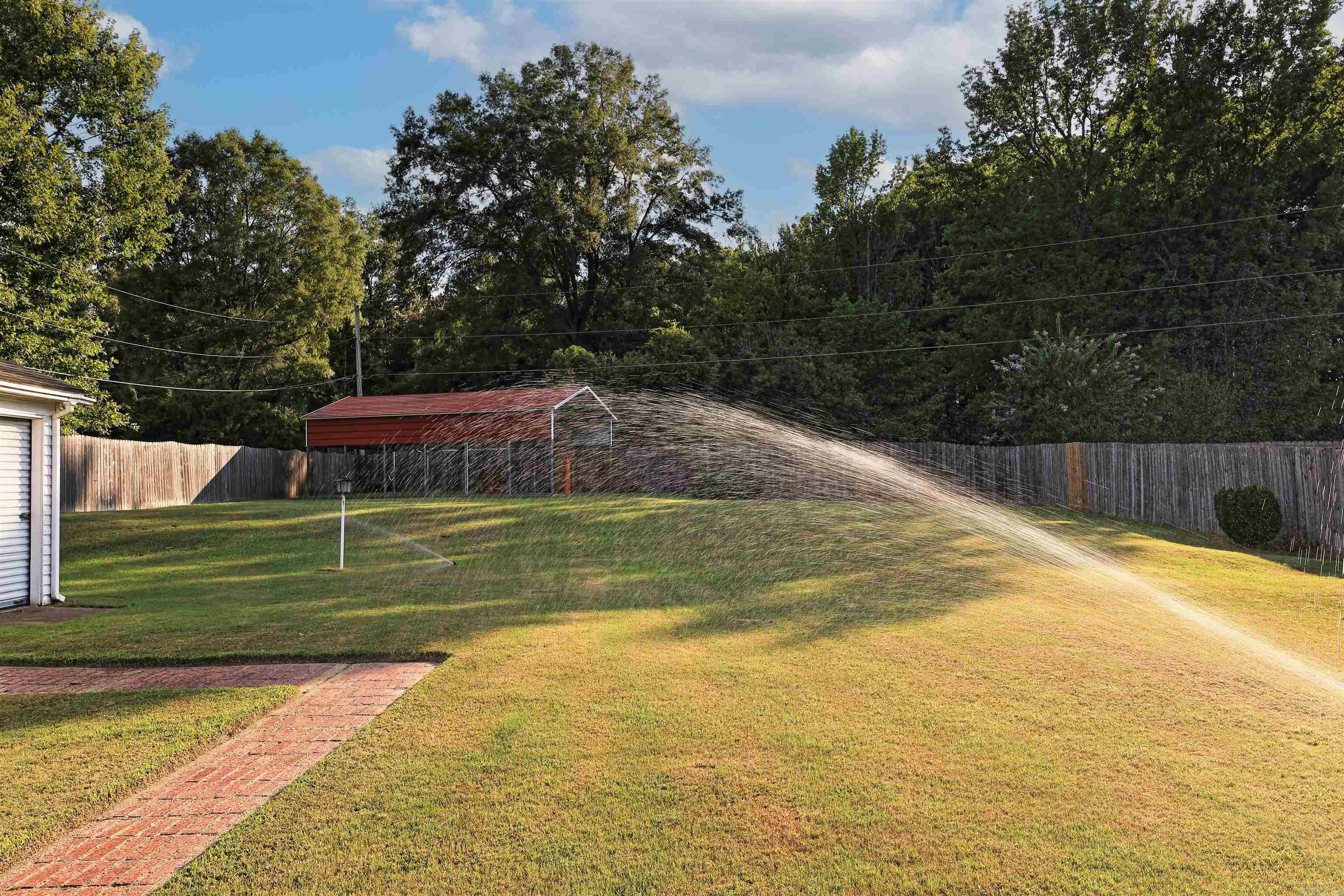 HONEYSUCKLE HILLS ADD - Residential