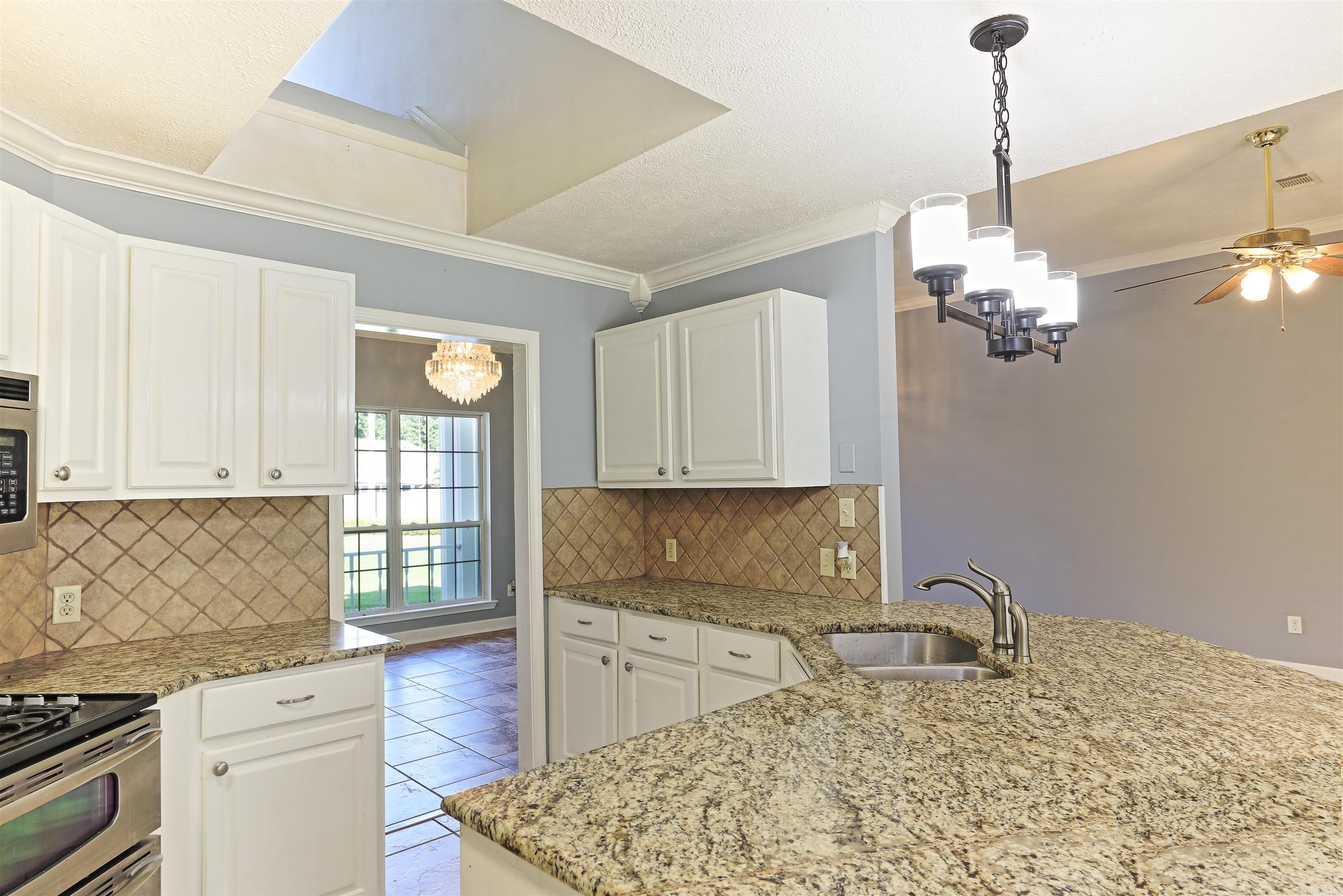 HONEYSUCKLE HILLS ADD - Residential