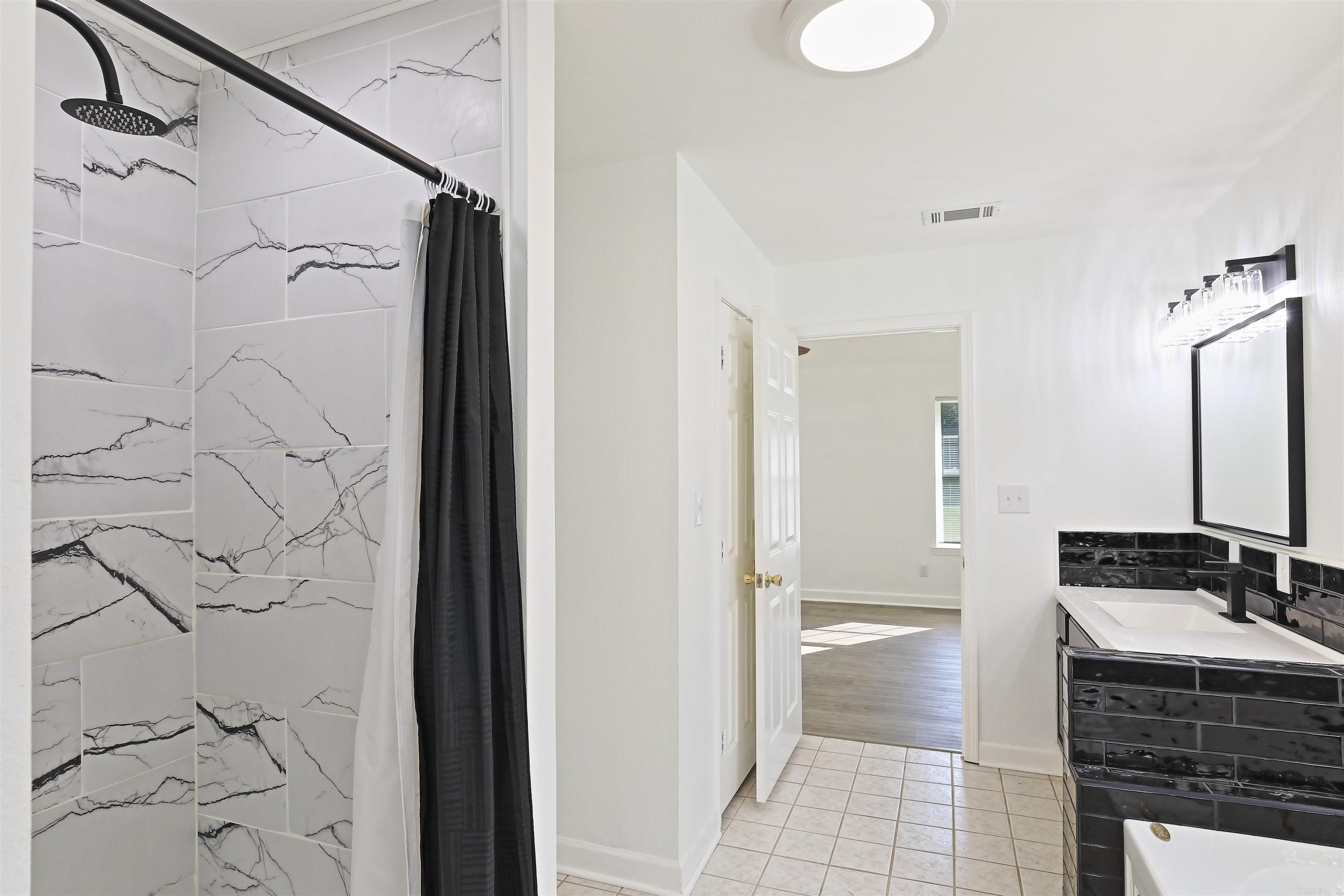 HONEYSUCKLE HILLS ADD - Residential