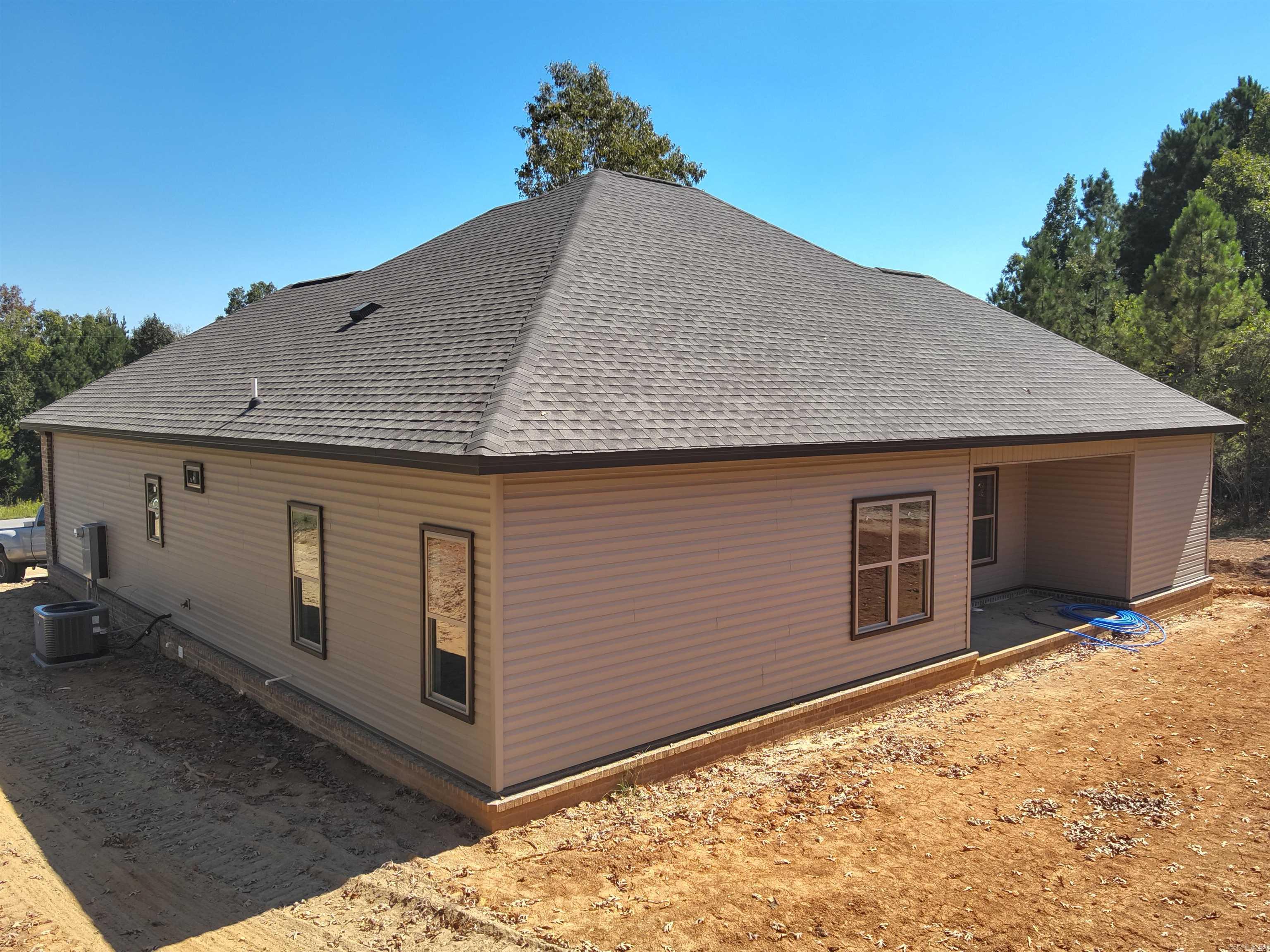 HURRICANE HILLS - Residential