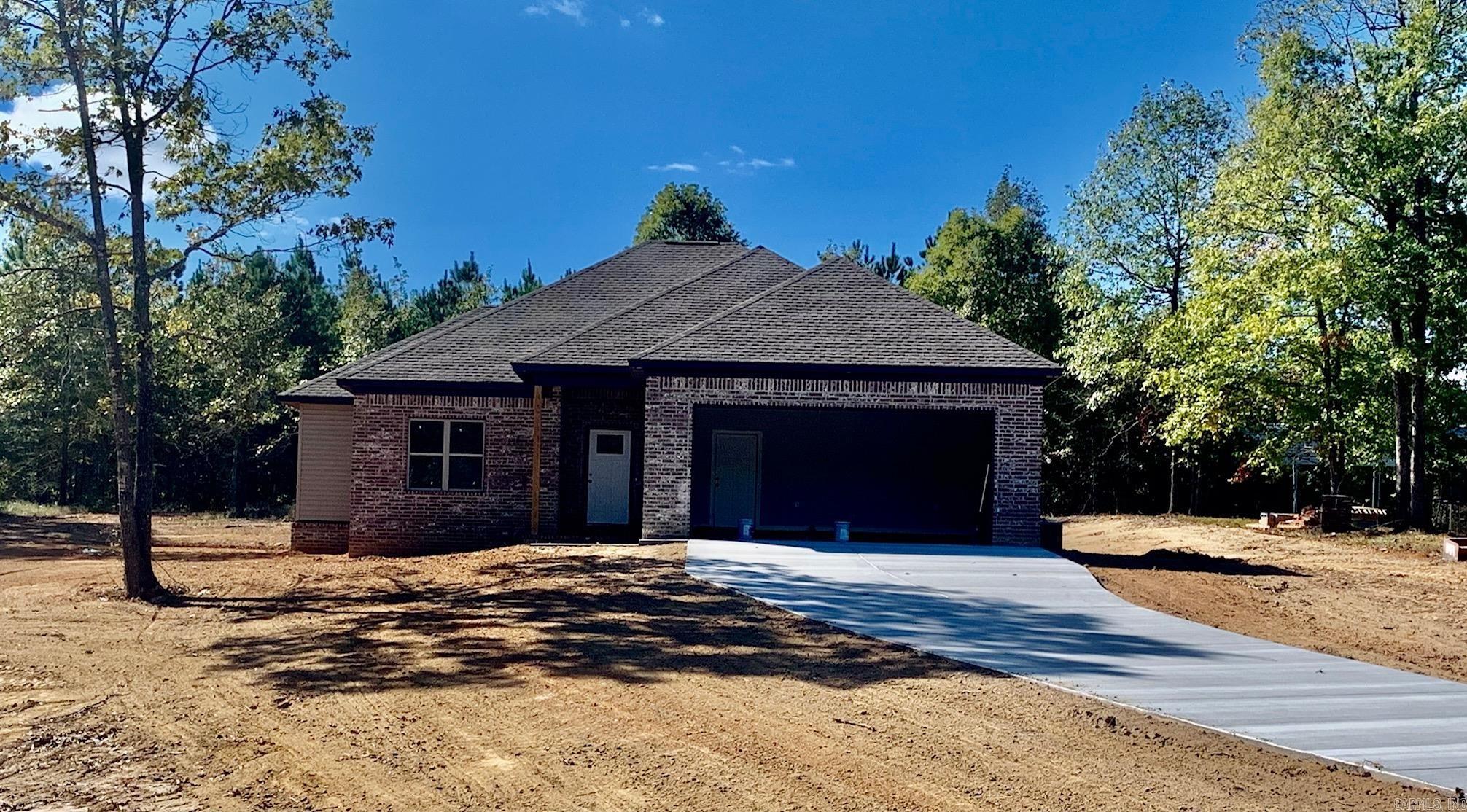 HURRICANE HILLS - Residential