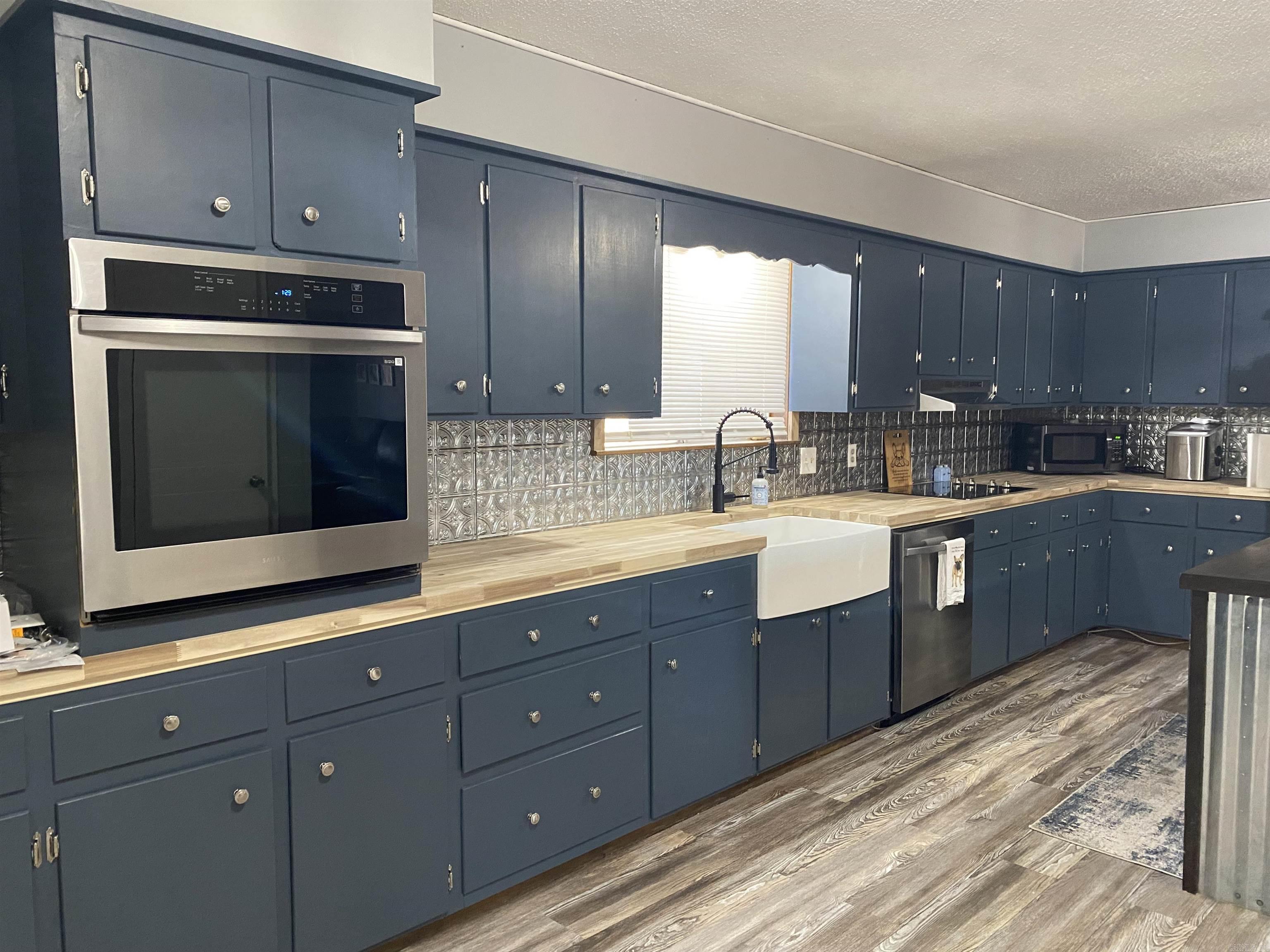 HAMBURG UNPLATTED - Residential