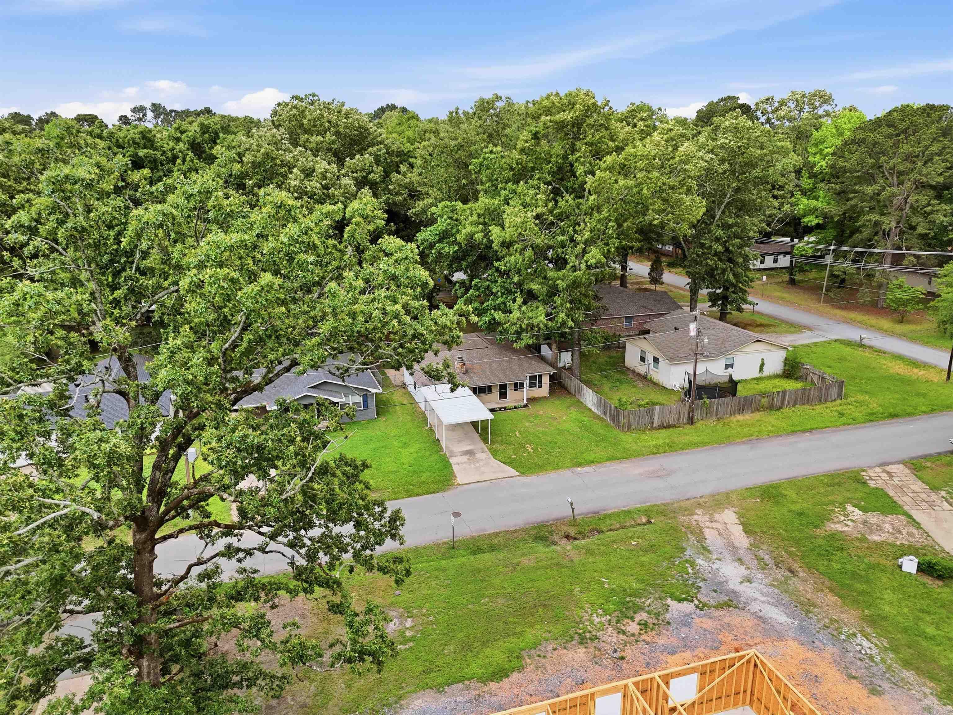 ORIGINAL TOWN-BRYANT - Residential