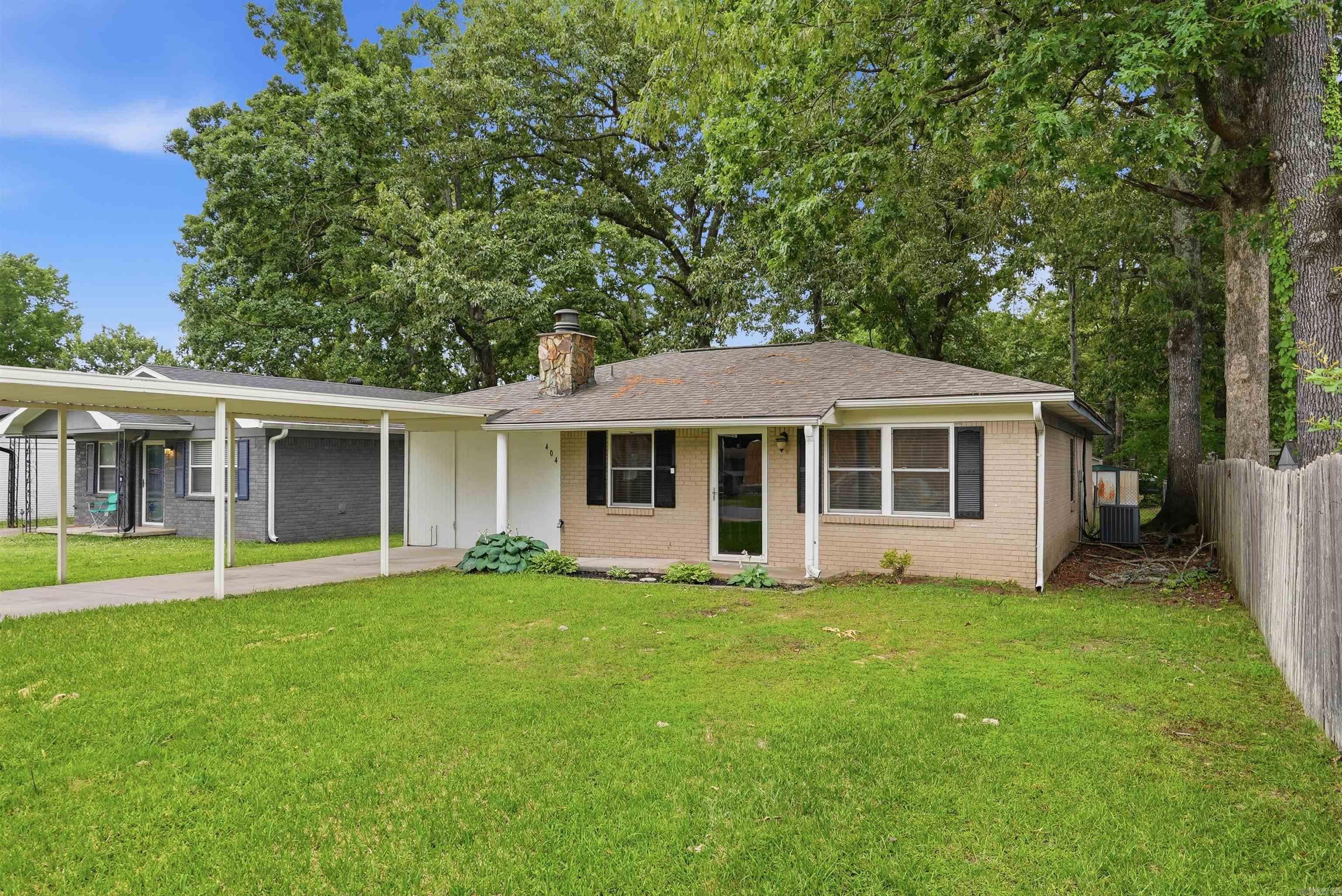 ORIGINAL TOWN-BRYANT - Residential