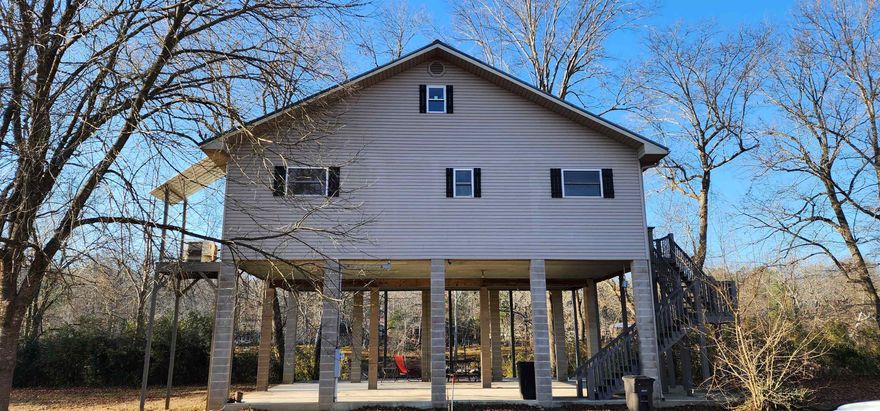 Have your own peace and piece of the spring river in Hardy Arkansas!