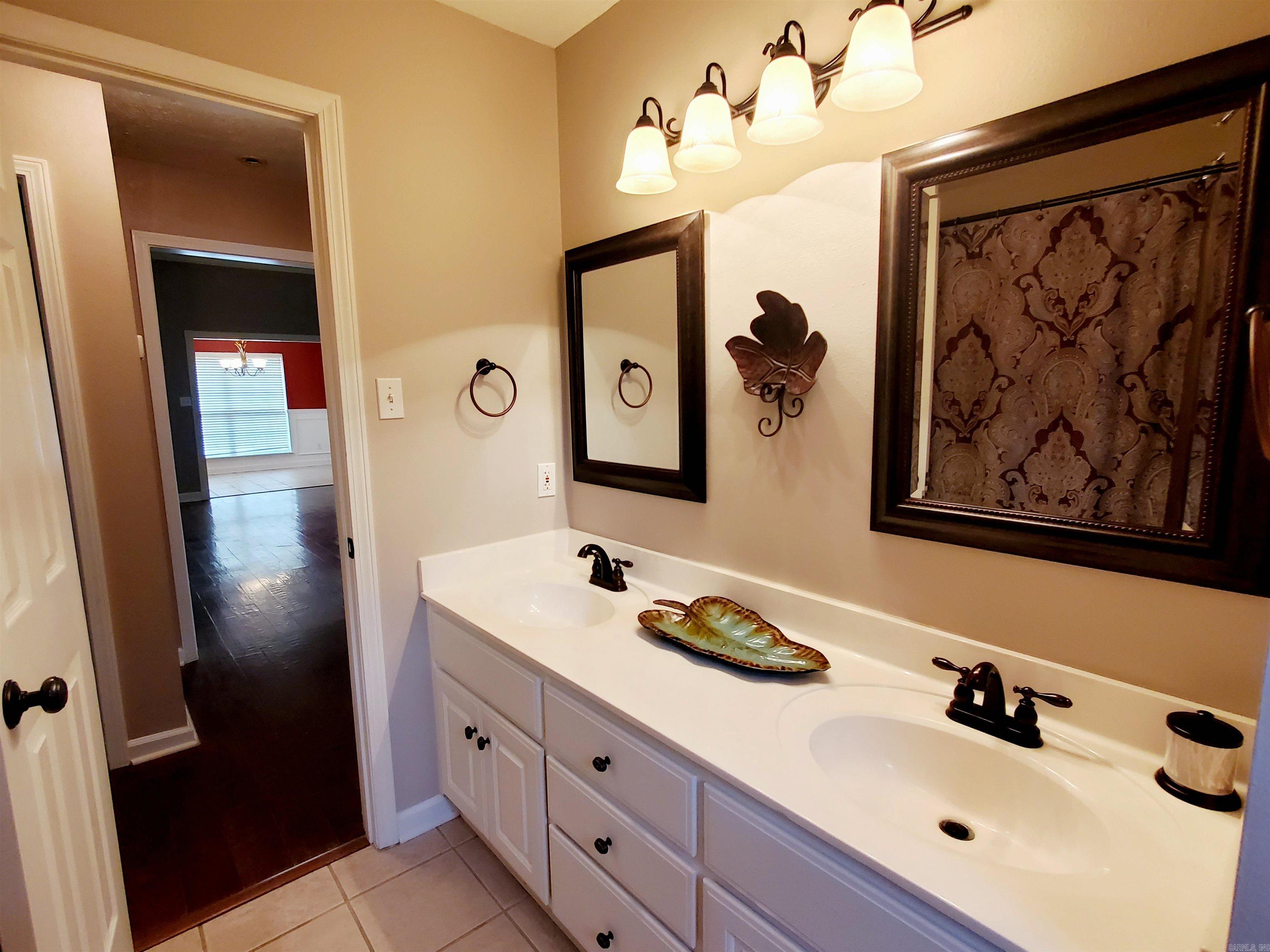 GARDEN OAKS ADDN - Residential