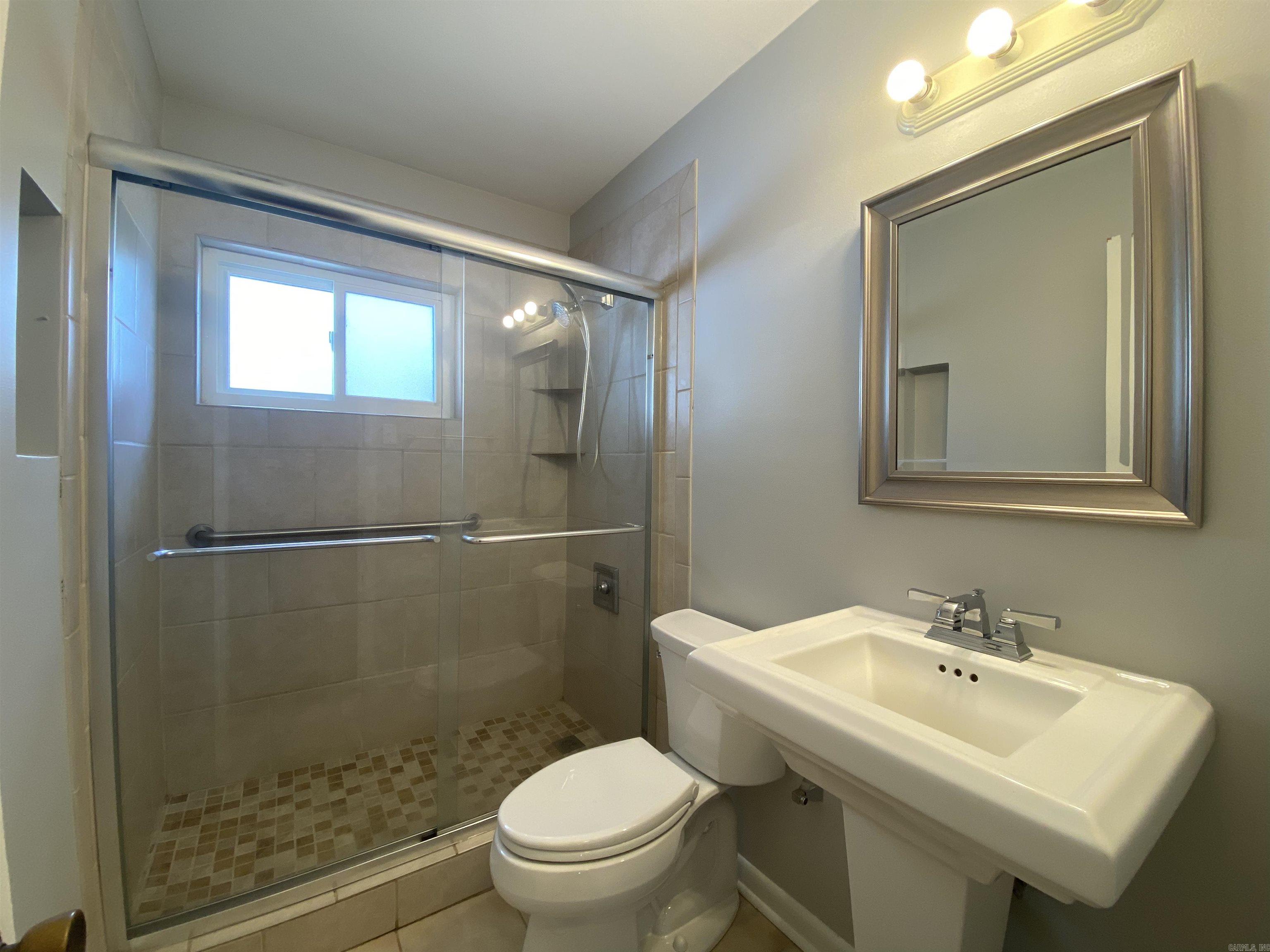 Ellis Acres - Residential Lease