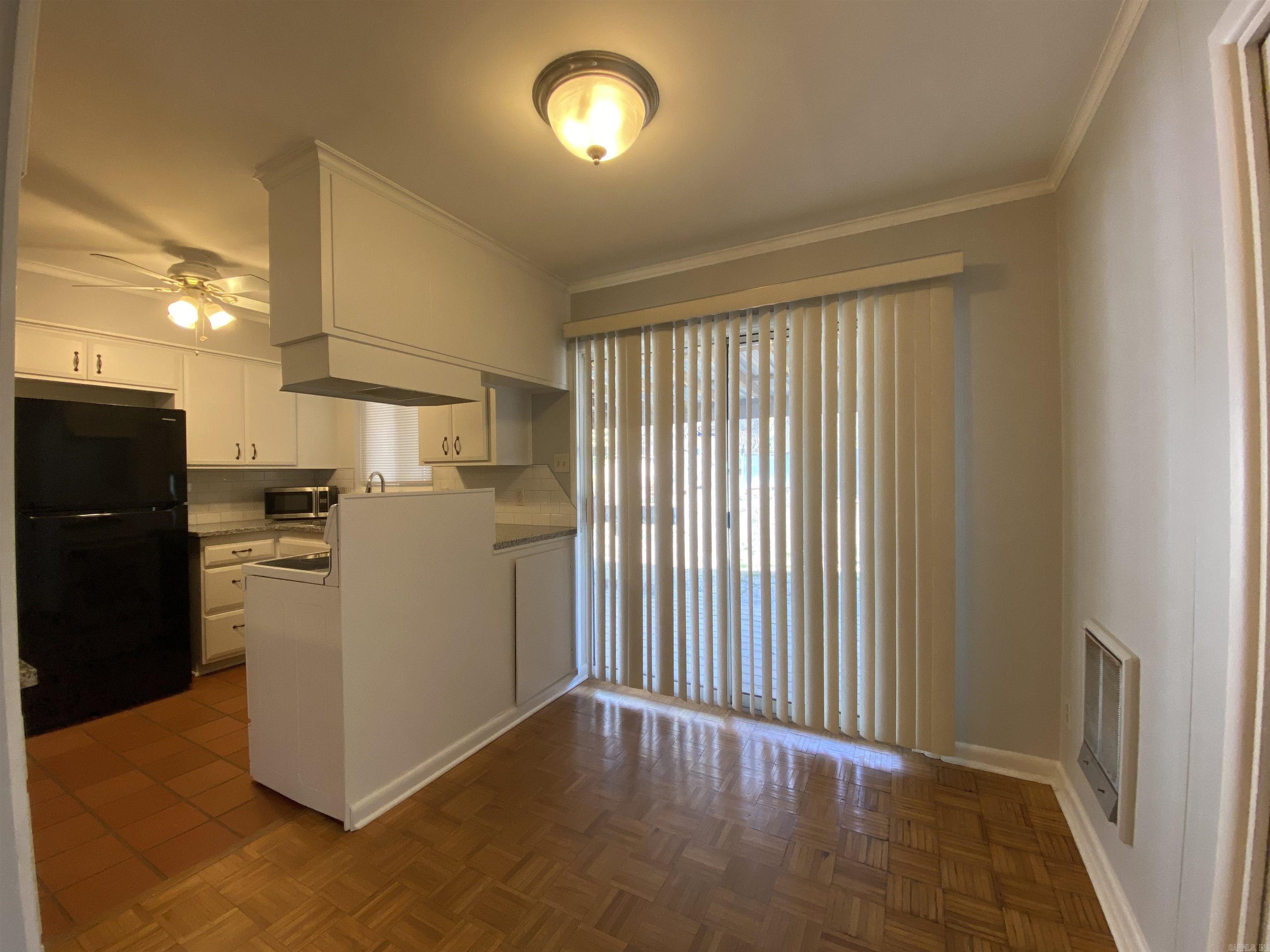 Ellis Acres - Residential Lease