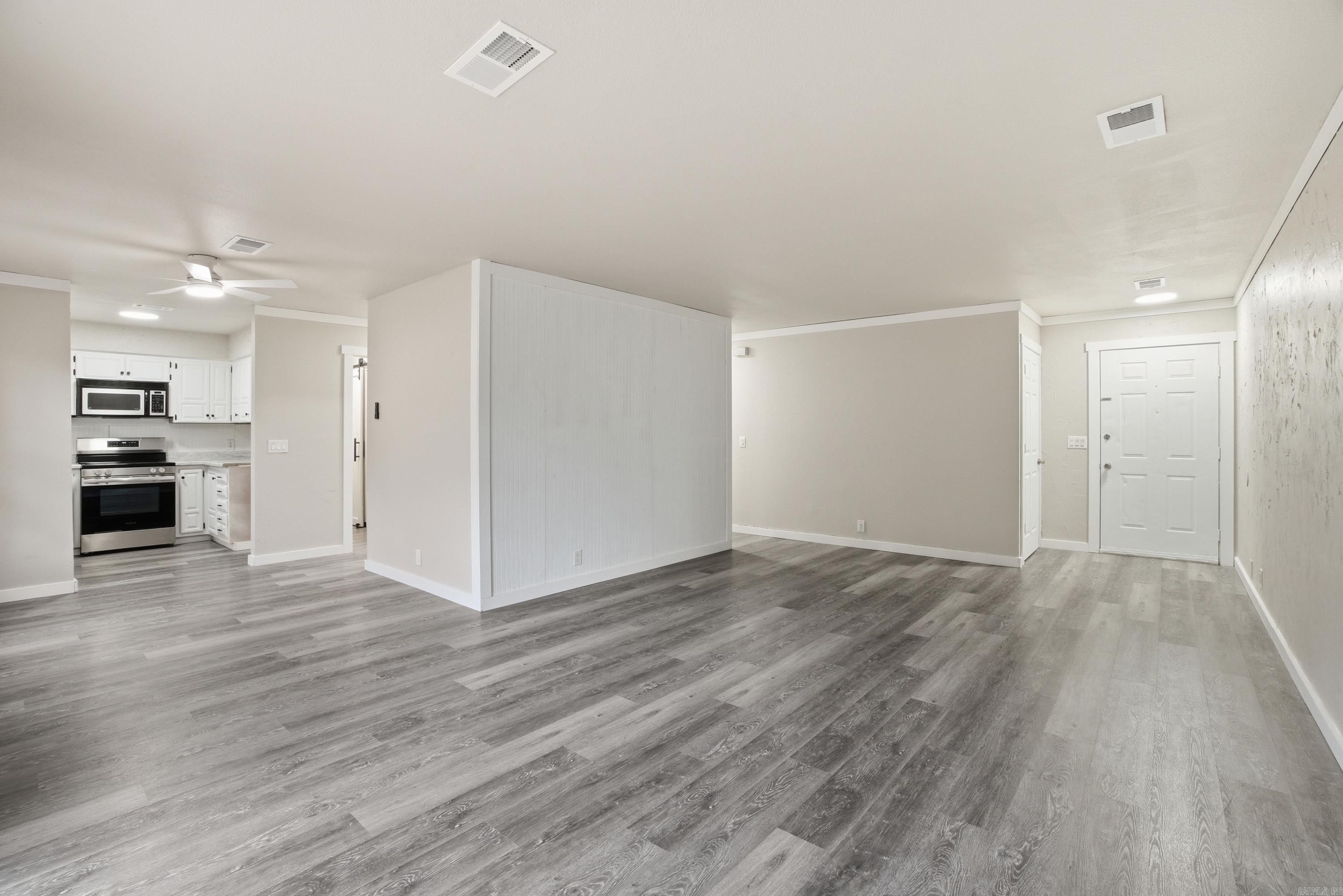 VALENCIA COURTS - Residential