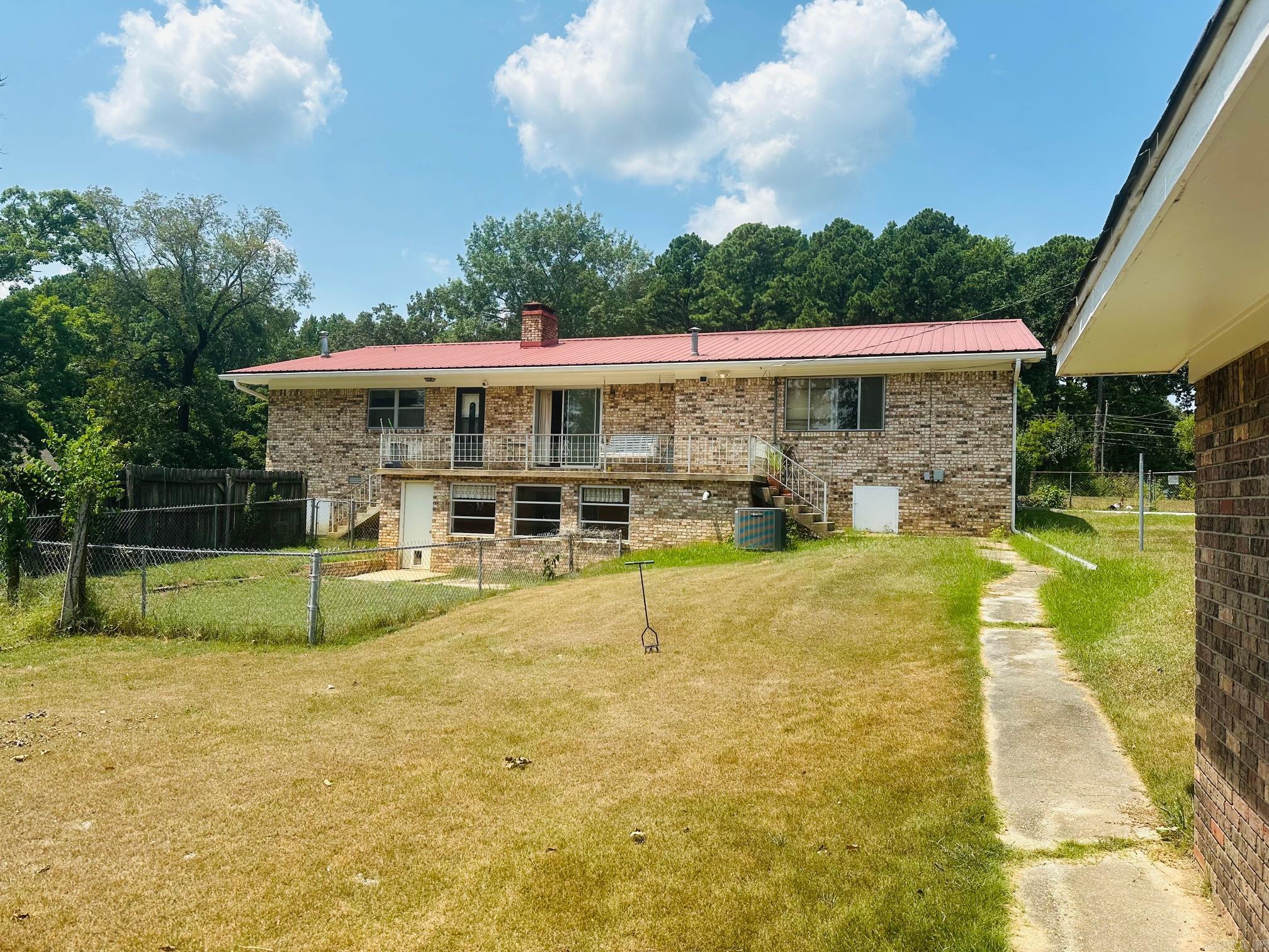 PINE GROVE NORTH ADDN - Residential