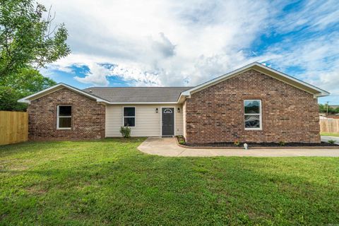 Photo of 163 Eagle Pass Trail, Hot Springs, AR 71901 (MLS # 26024090)