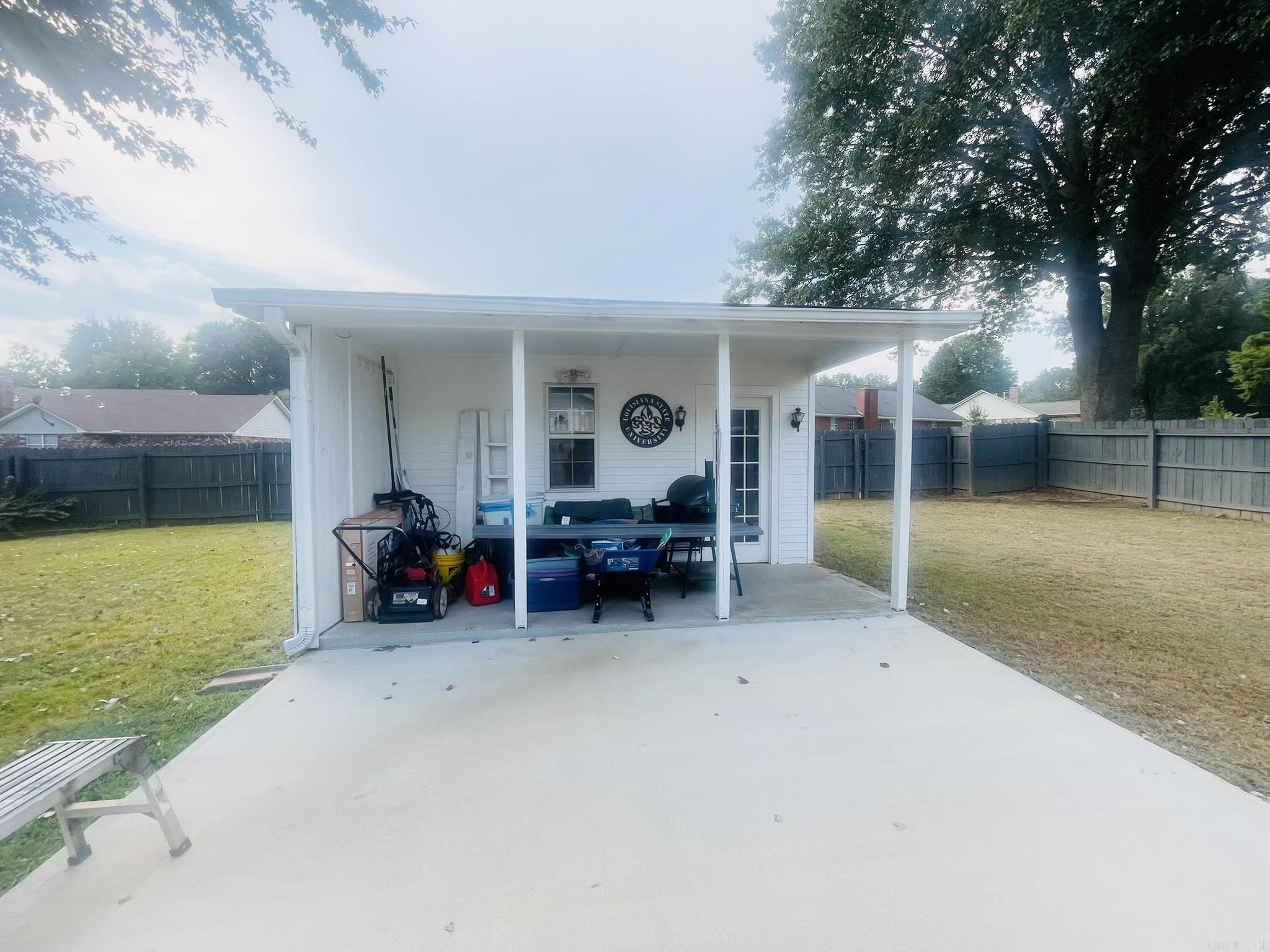 River Oaks - Residential