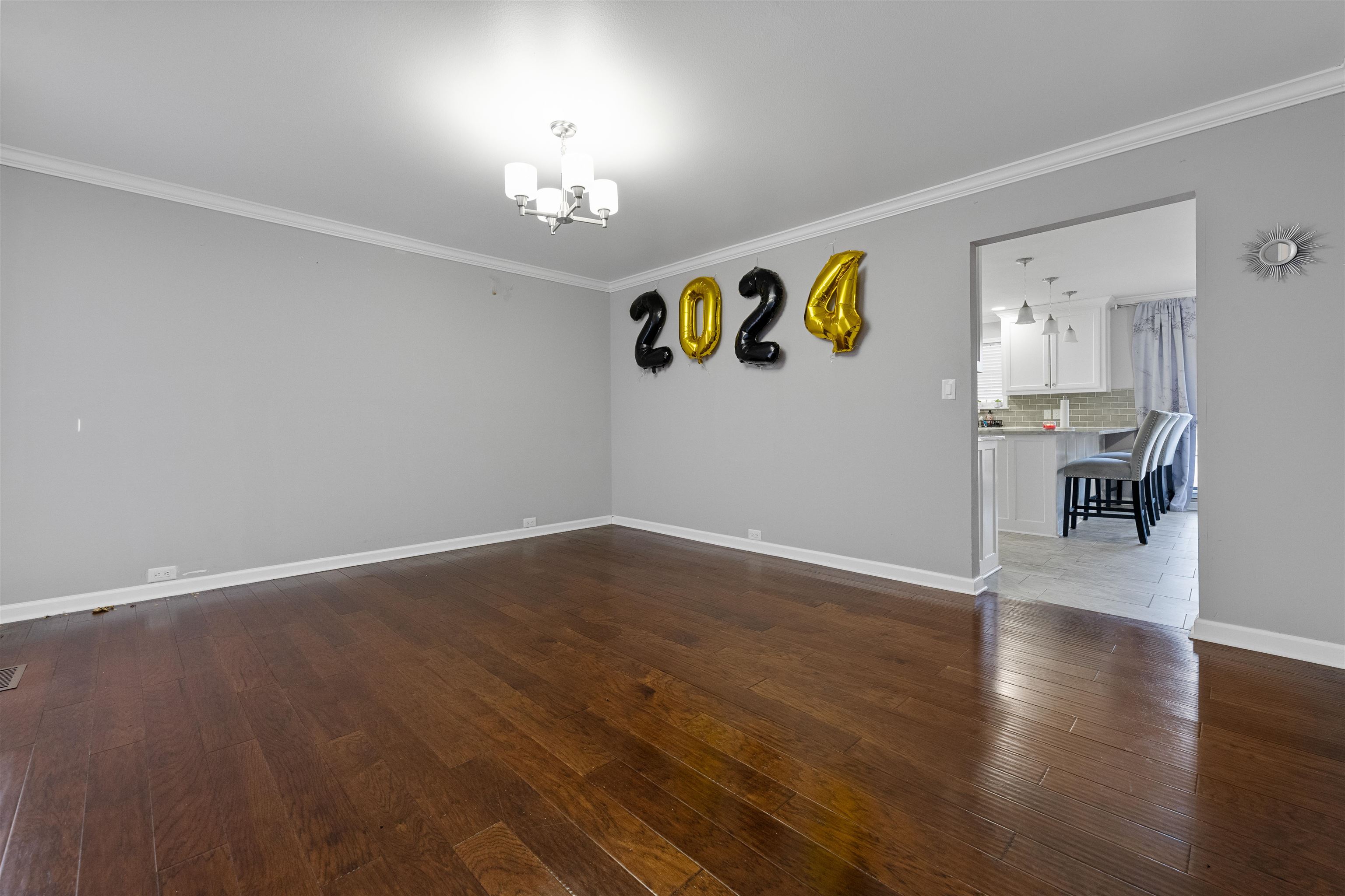 TARA MOUNT - Residential