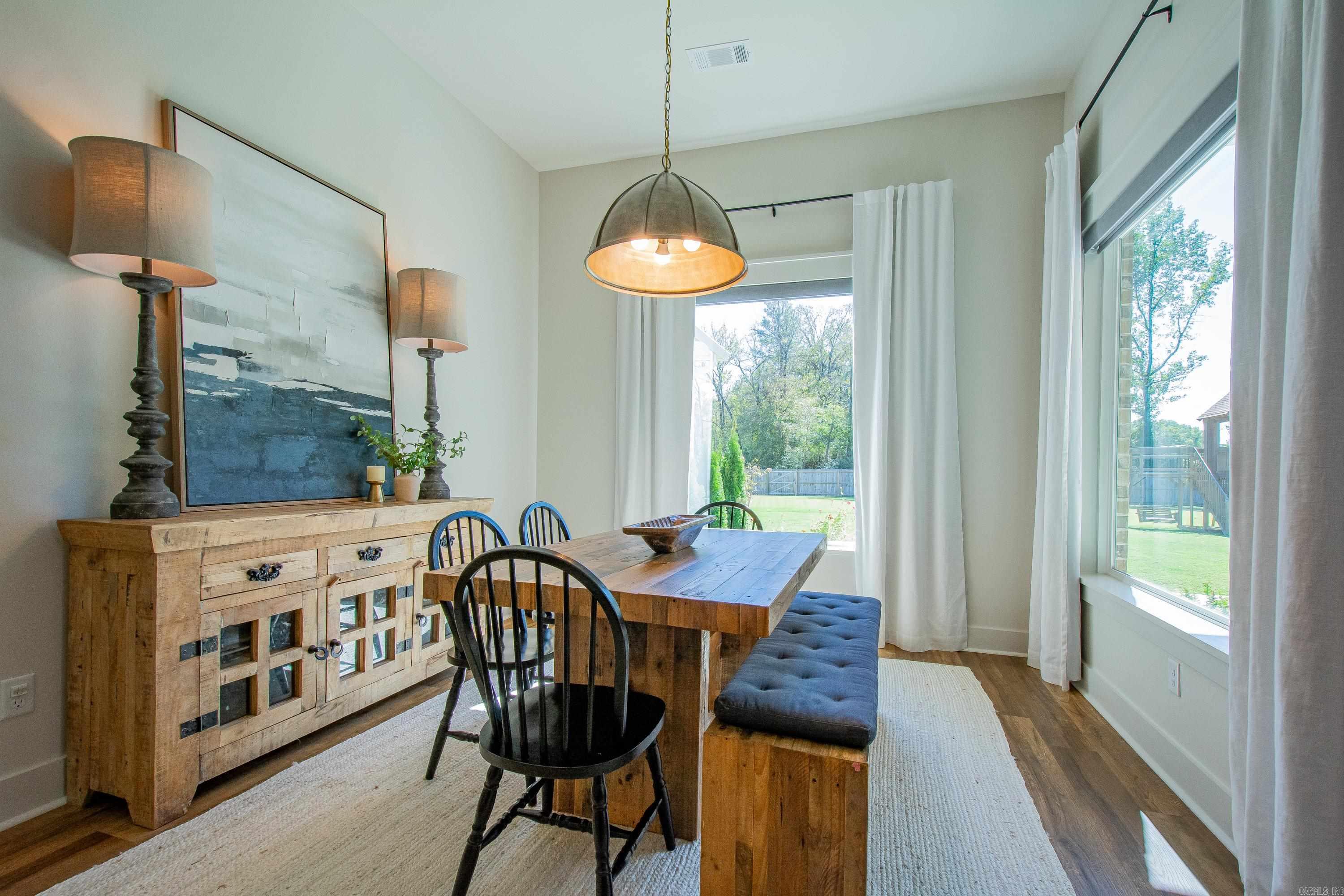 CREEKSIDE - Residential