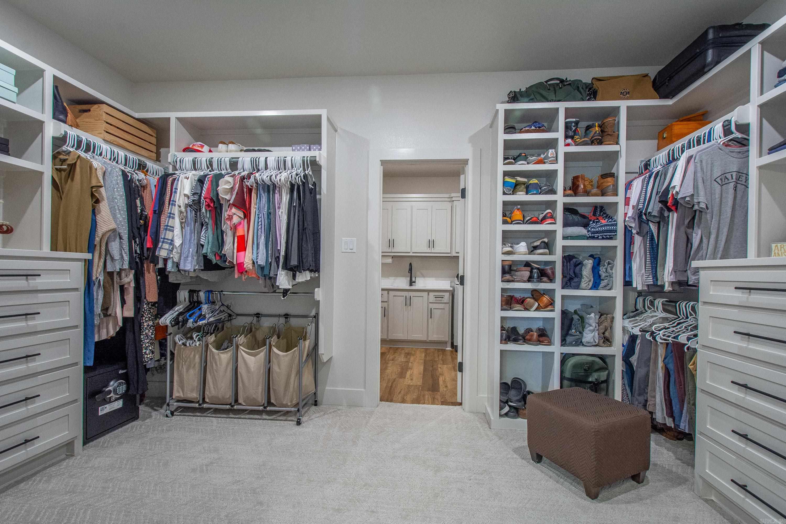 CREEKSIDE - Residential