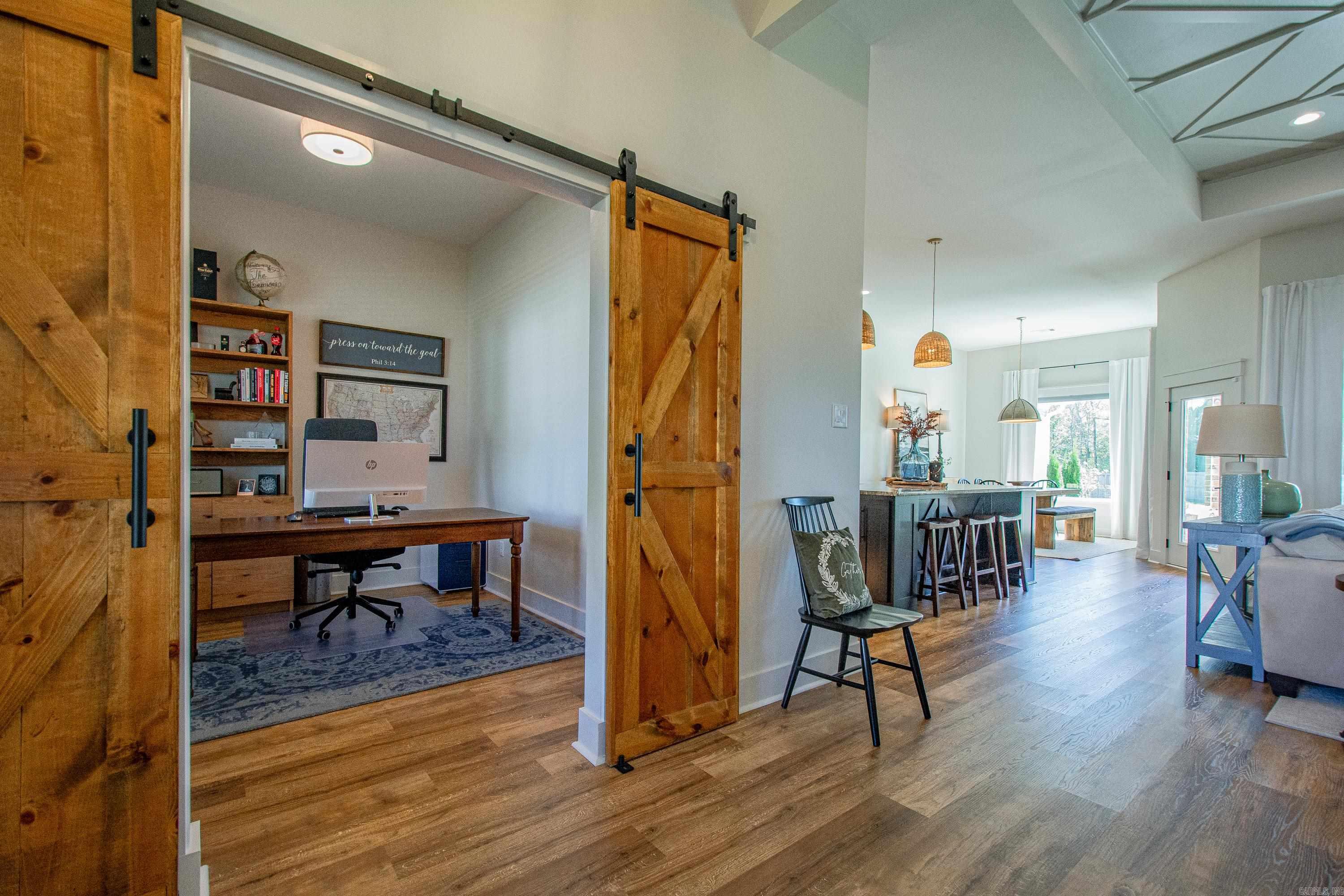 CREEKSIDE - Residential