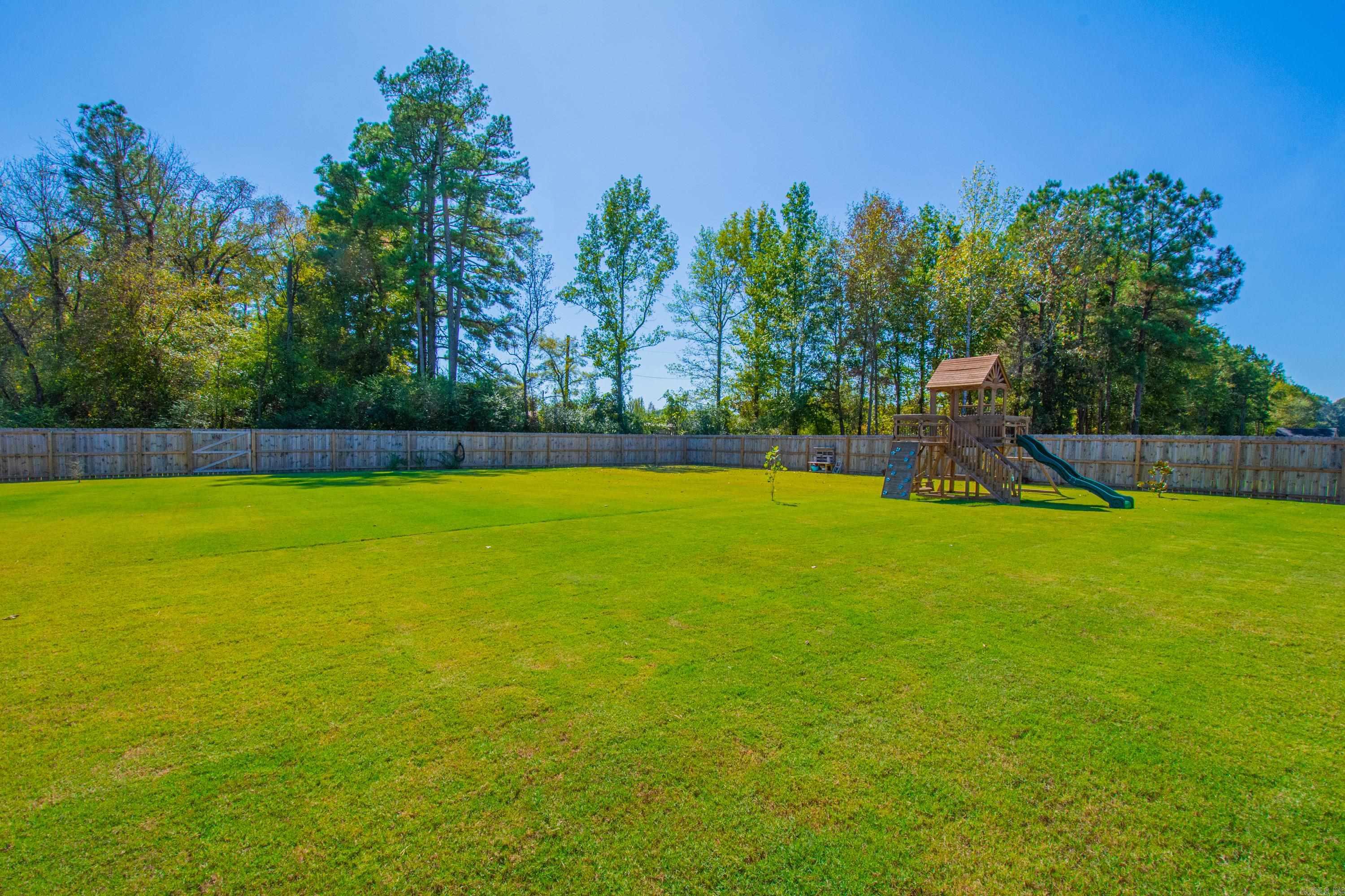 CREEKSIDE - Residential