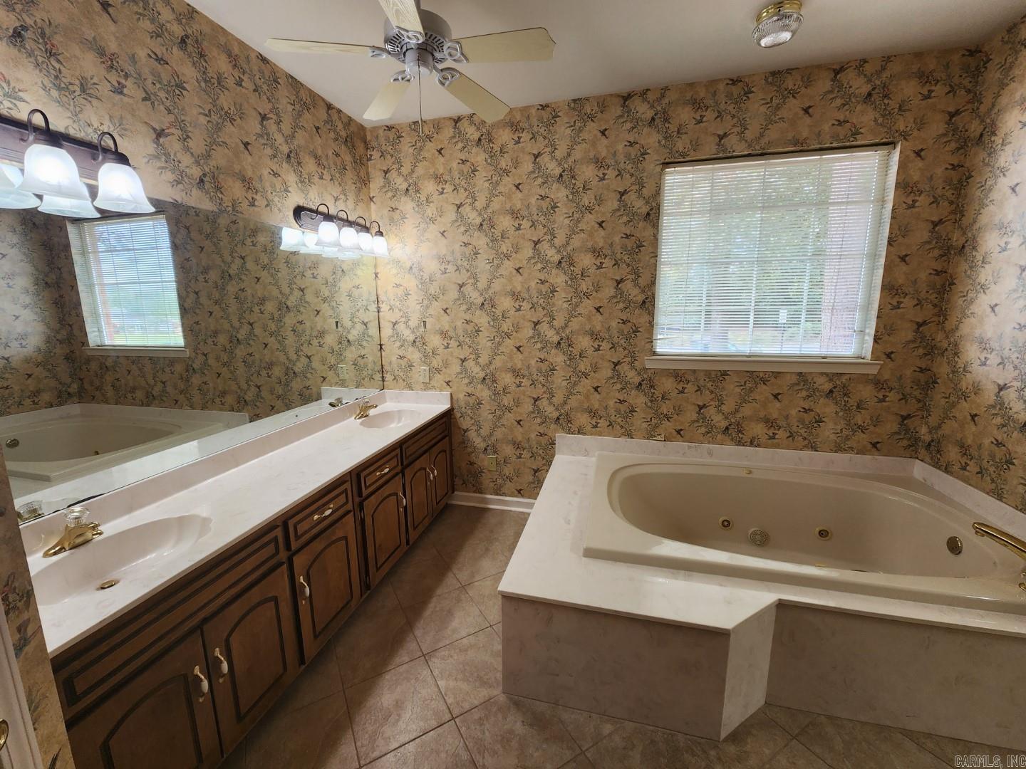 EDGEWATER ADDN - Residential