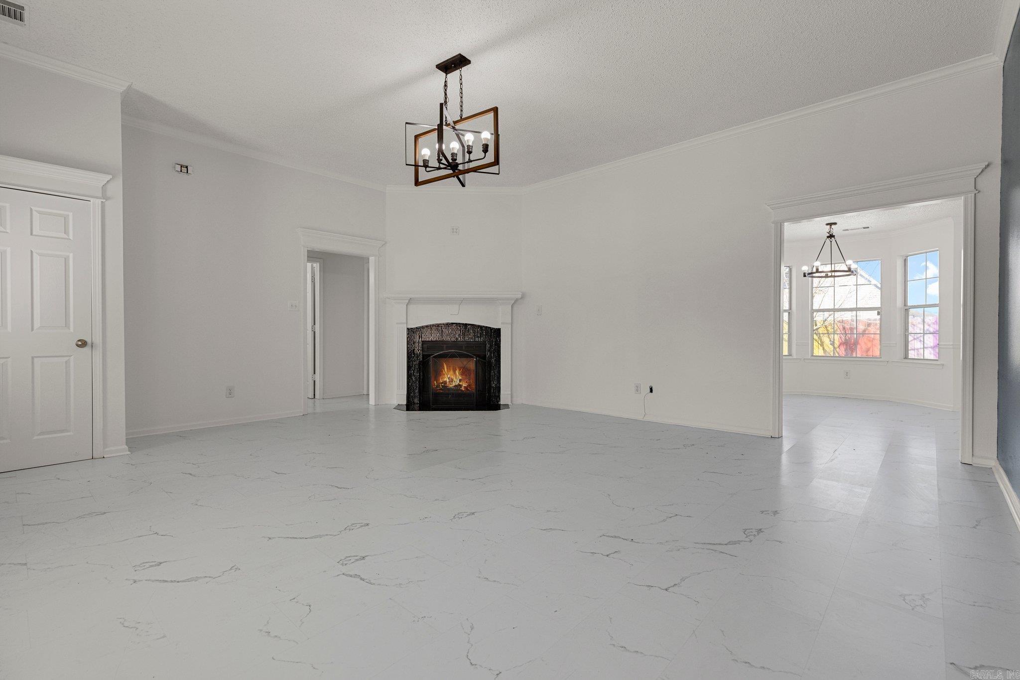 EMERALD VALLEY - Residential