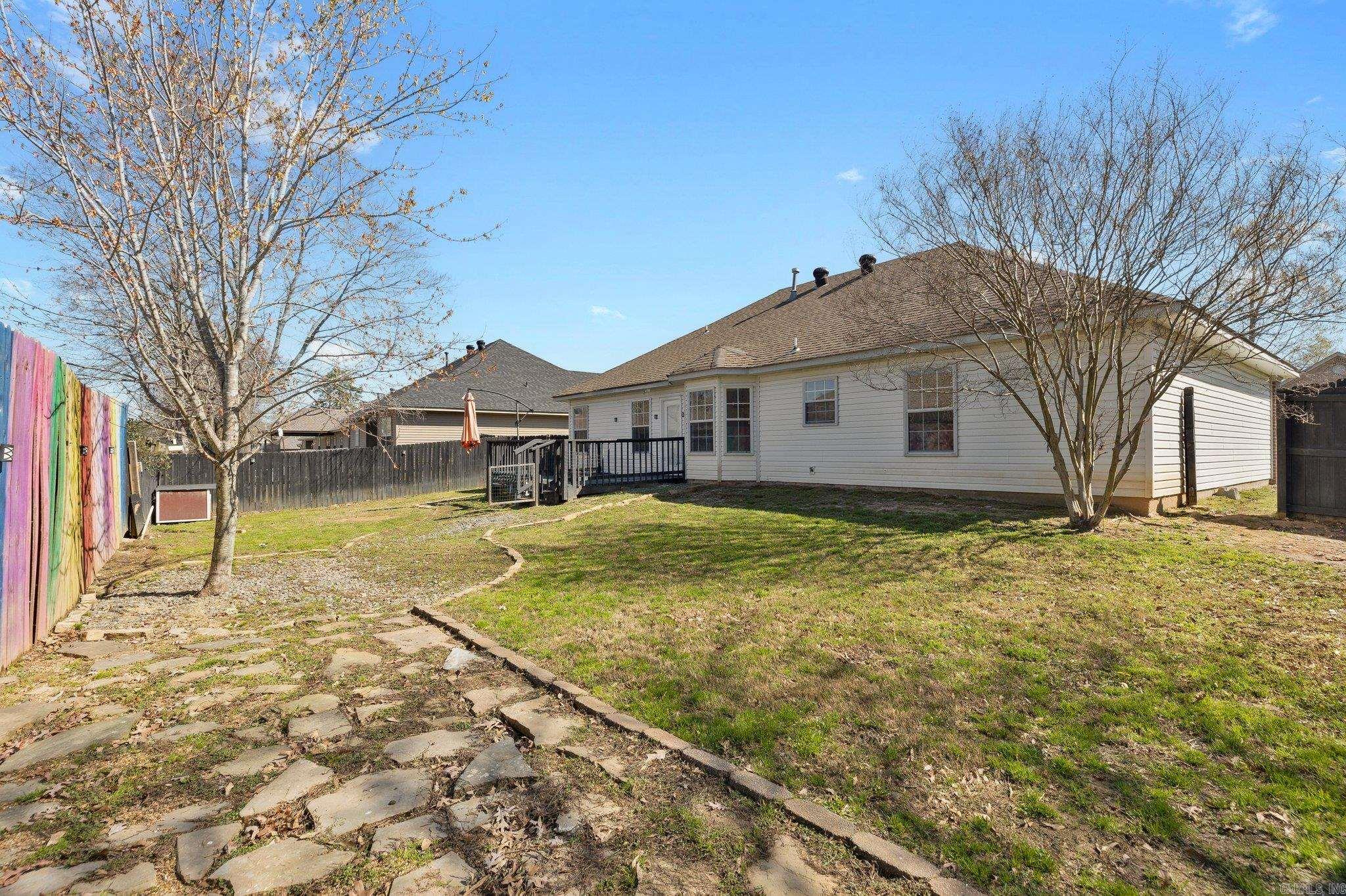 EMERALD VALLEY - Residential