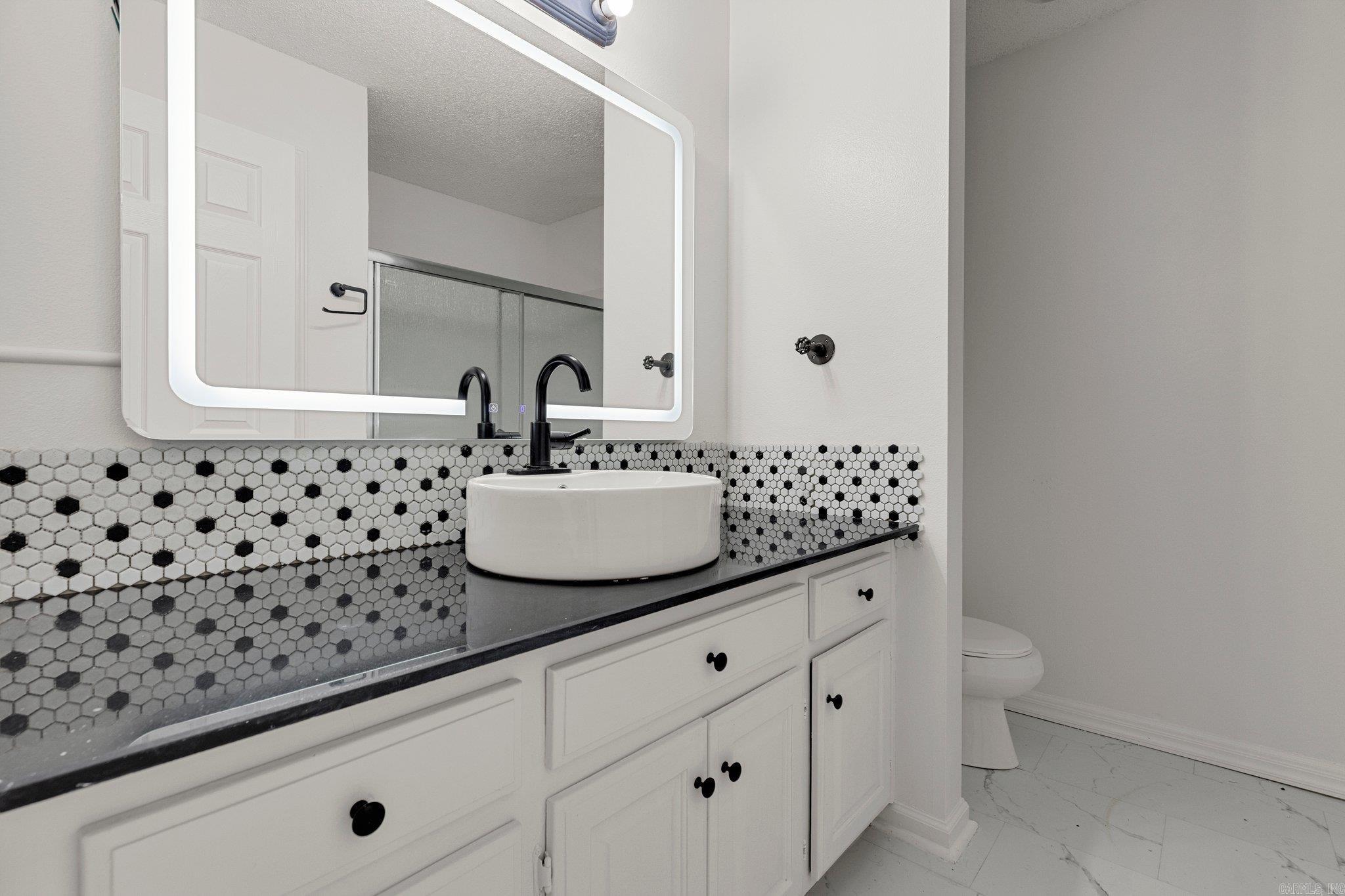 EMERALD VALLEY - Residential