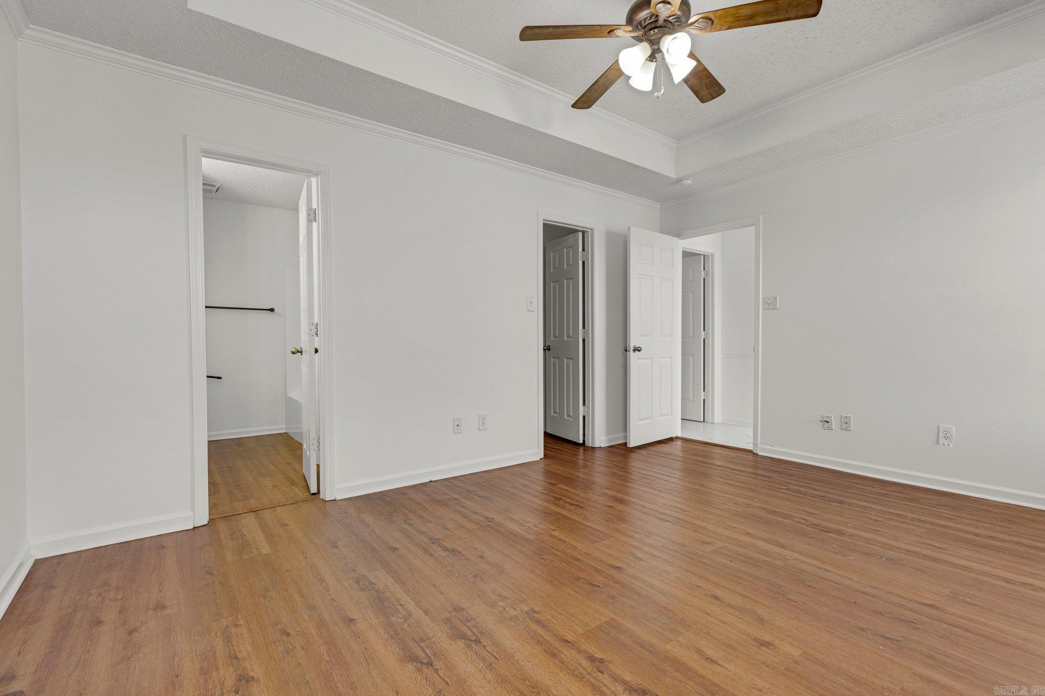 EMERALD VALLEY - Residential