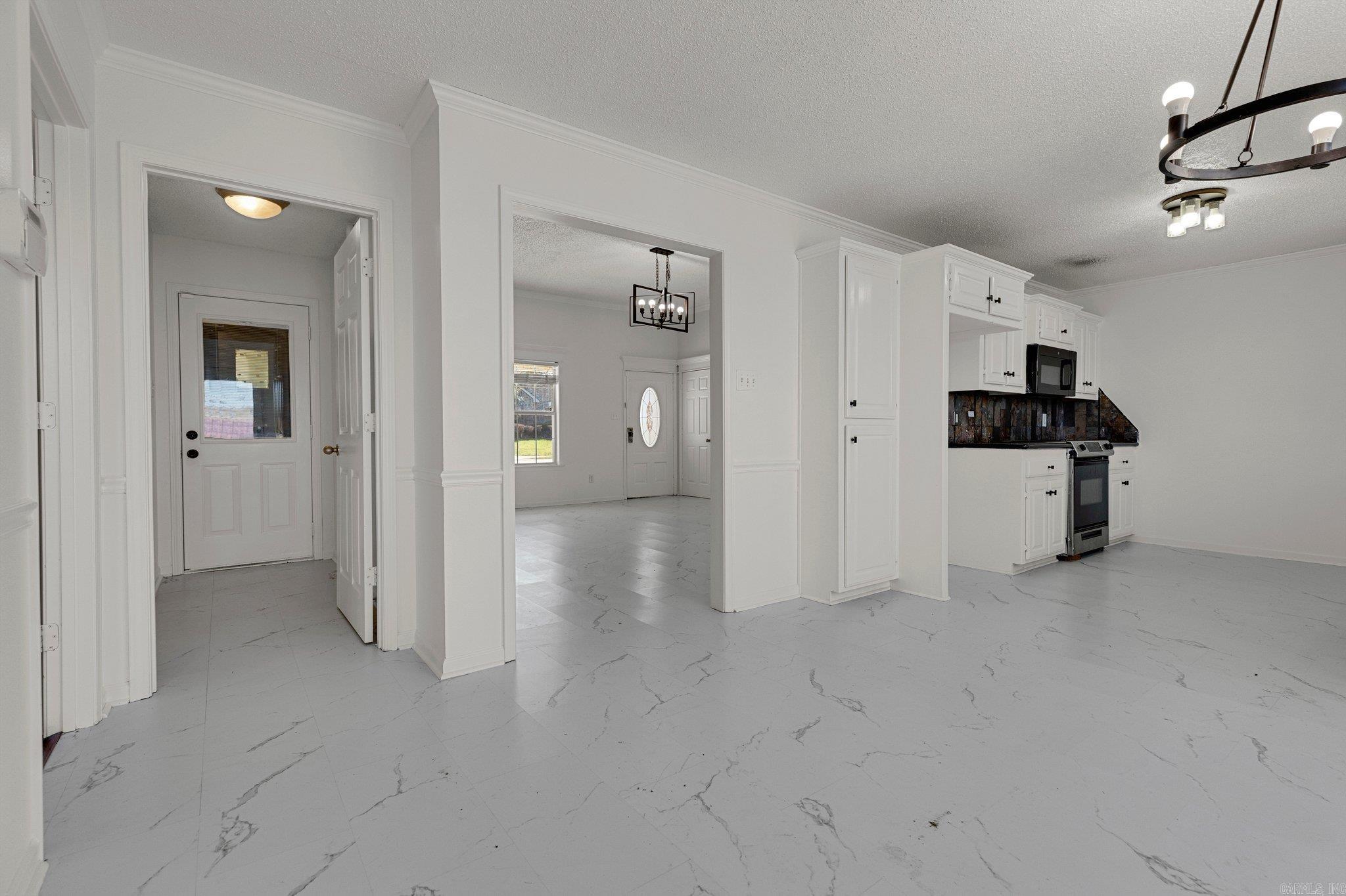 EMERALD VALLEY - Residential