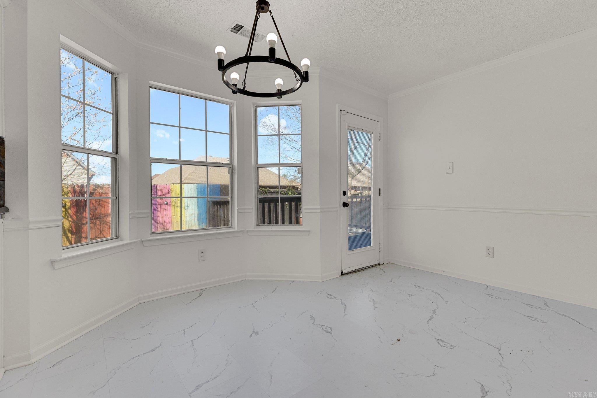 EMERALD VALLEY - Residential