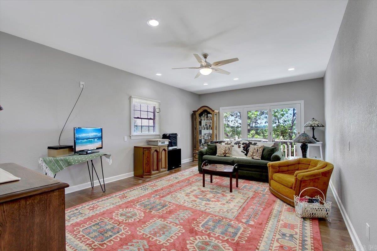 Lake Forest Shores - Residential