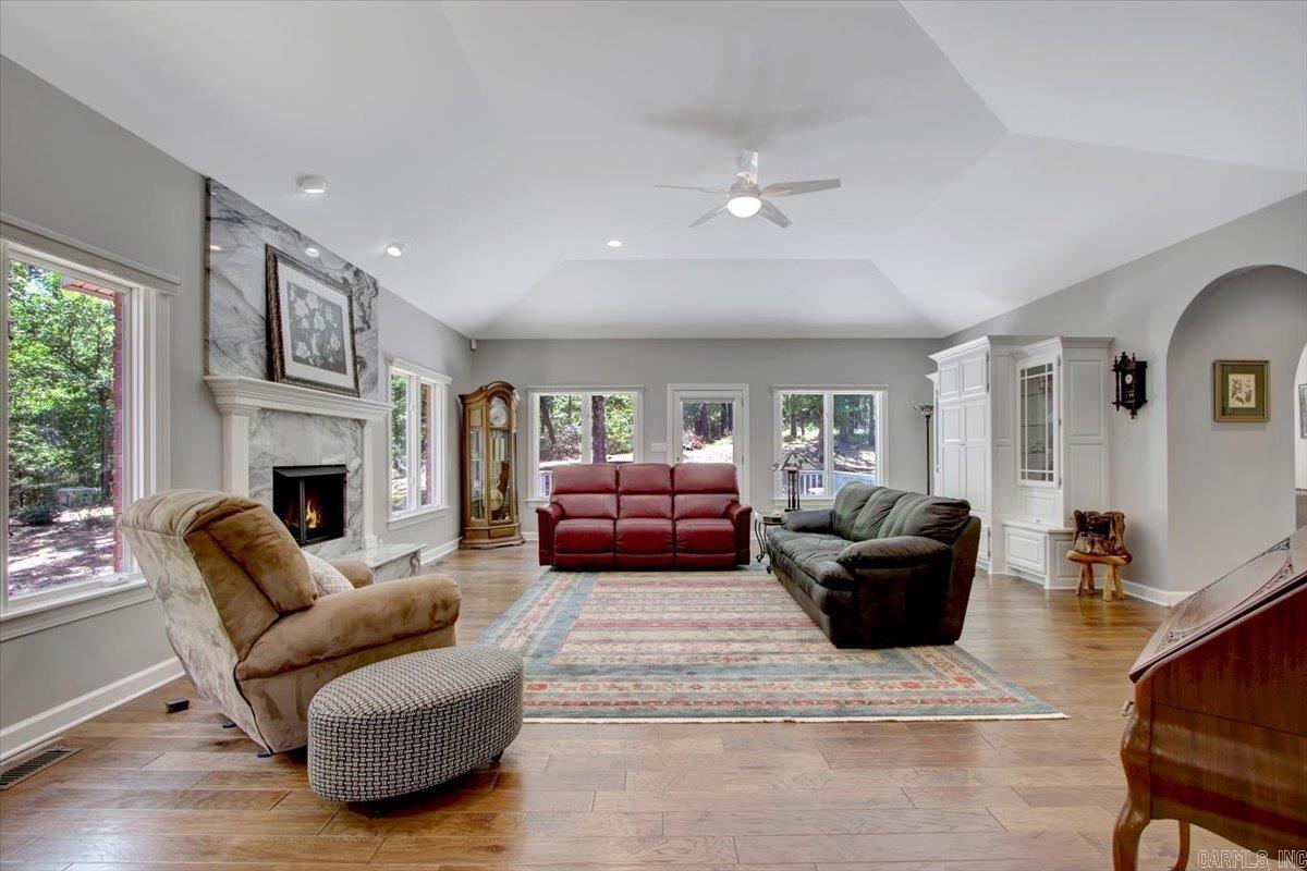 Lake Forest Shores - Residential