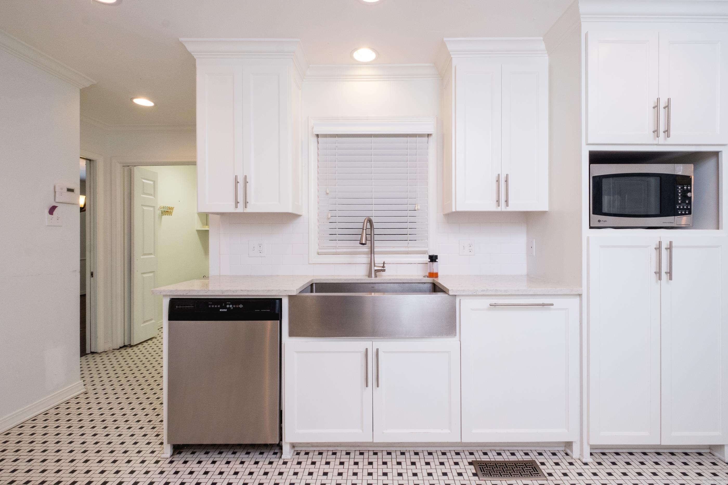 SHANNON HILLS EAST - Residential