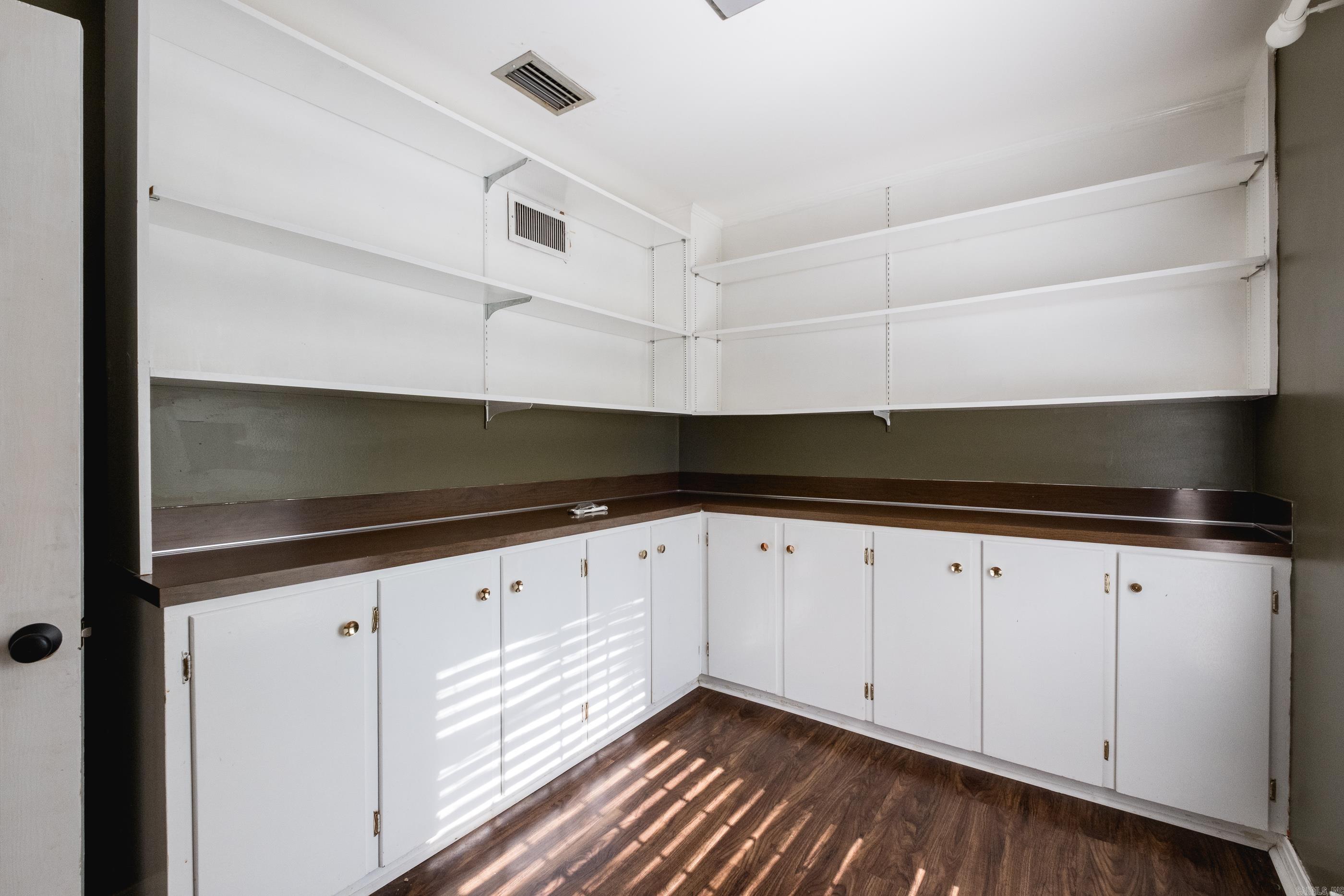 SHANNON HILLS EAST - Residential