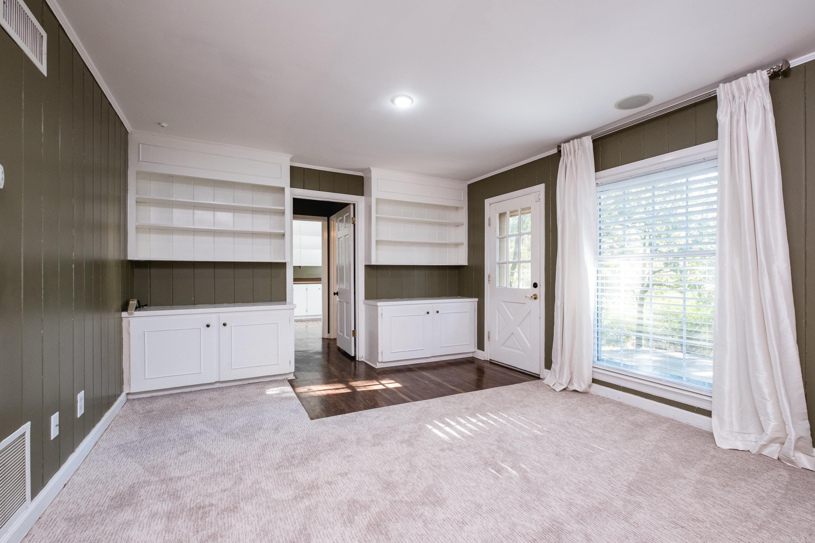 SHANNON HILLS EAST - Residential