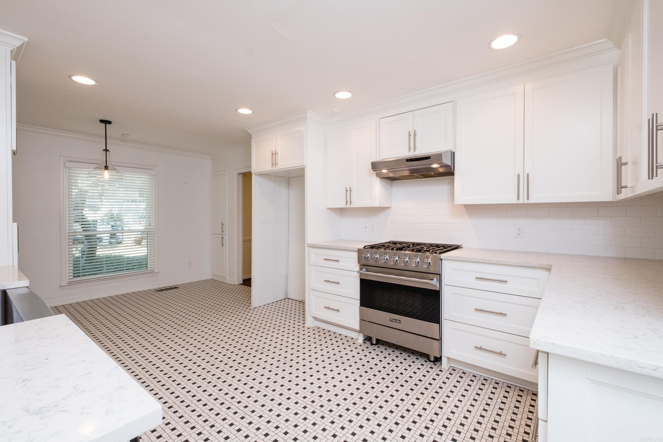 SHANNON HILLS EAST - Residential