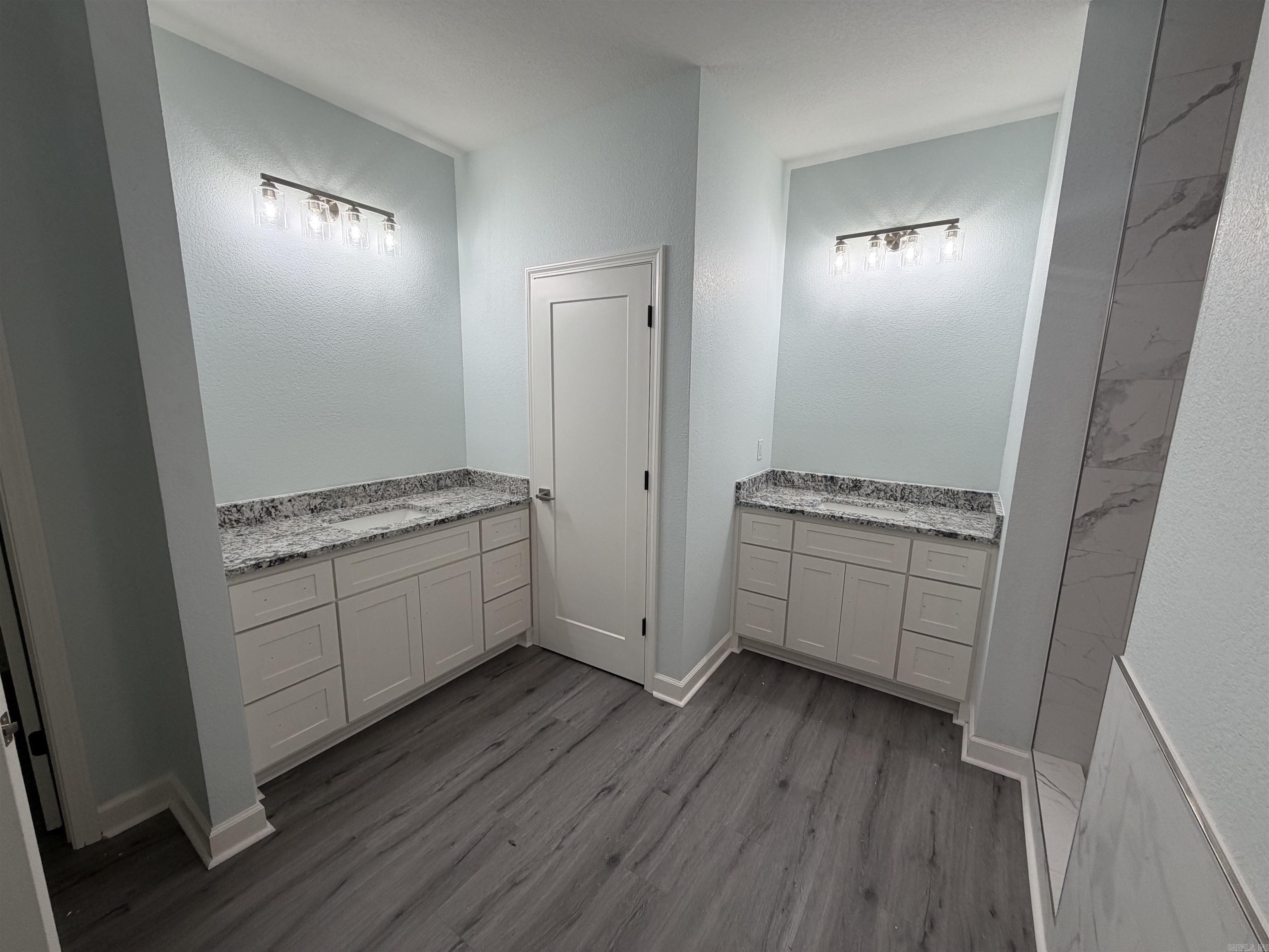 WINCHESTER ESTATES - Residential