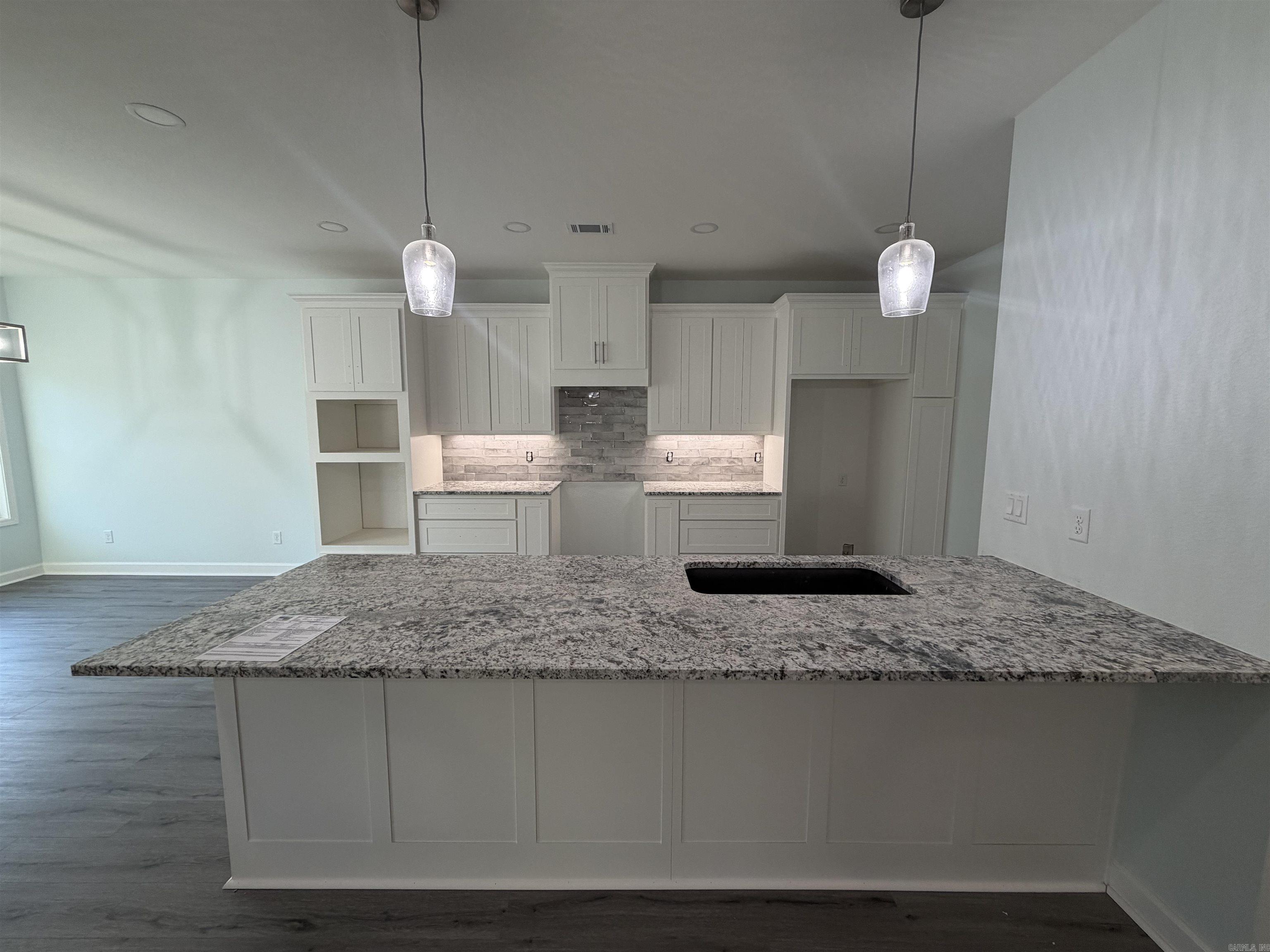 WINCHESTER ESTATES - Residential