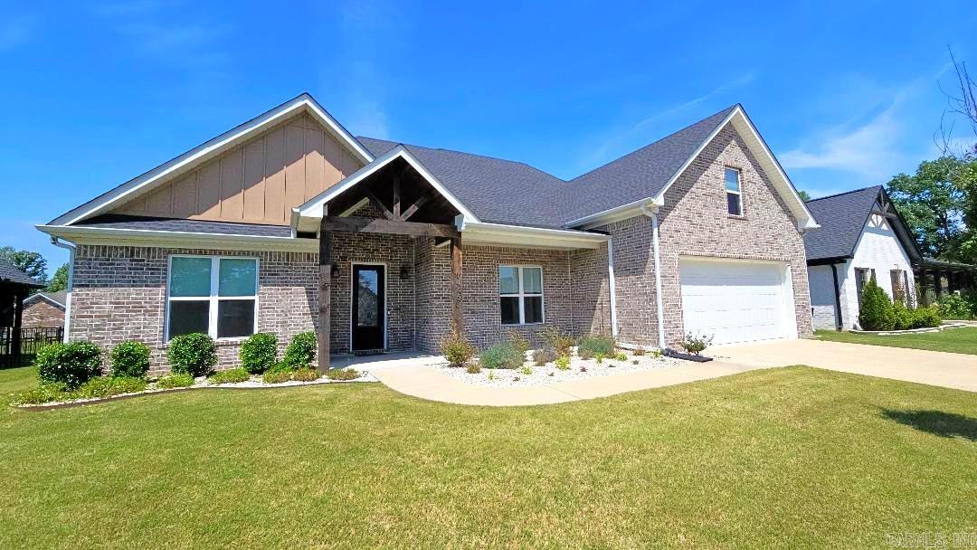 THE WOODS OF HURRICANE LAKE ESTA - Residential