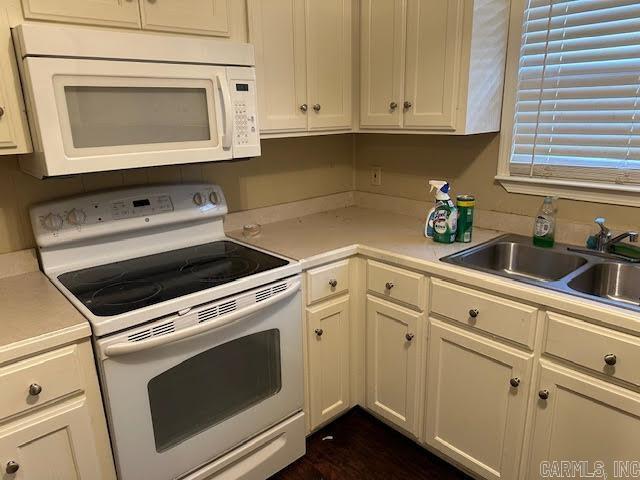 Sharlons Replat - Residential Lease