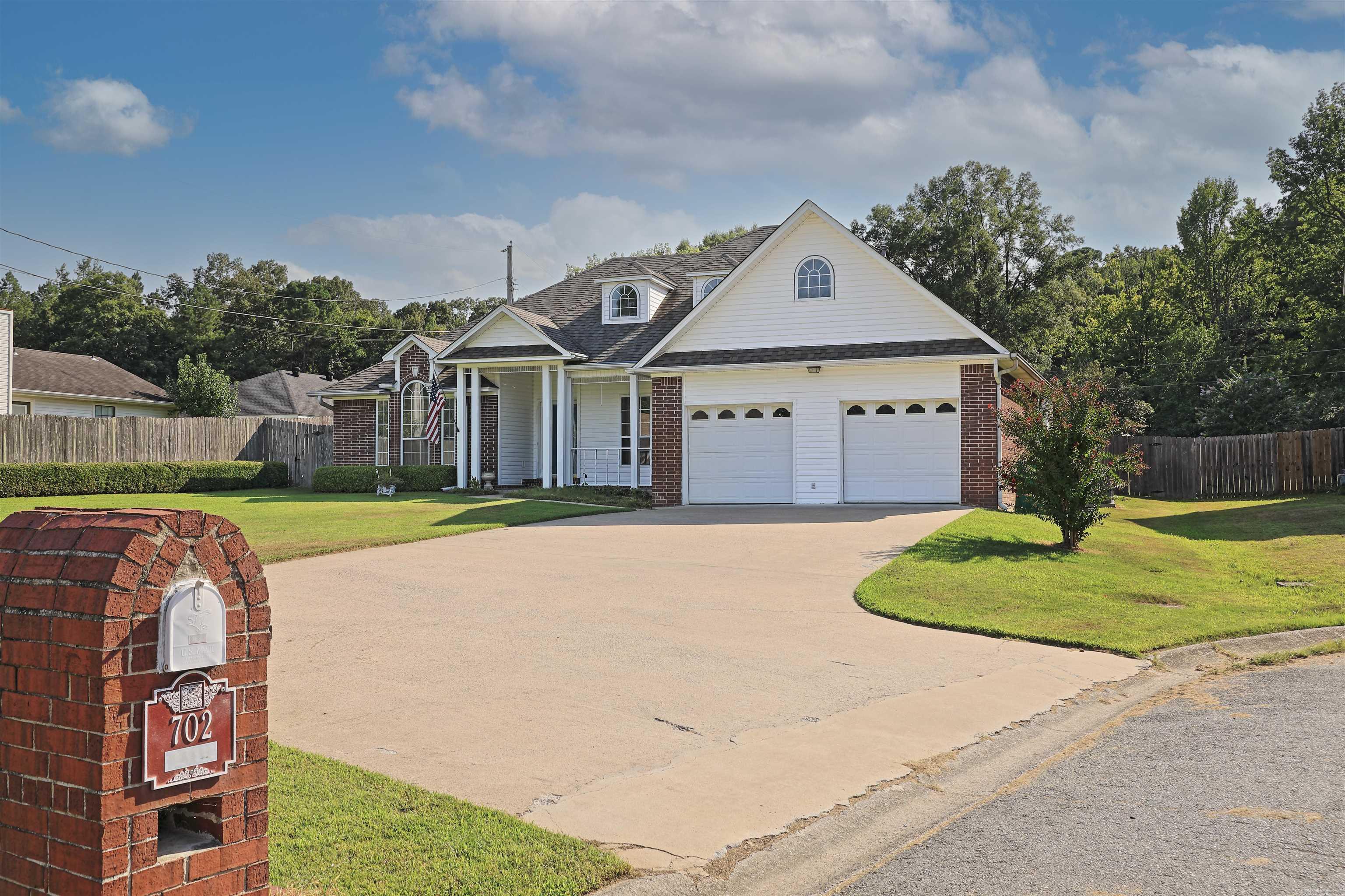 HONEYSUCKLE HILLS ADD - Residential