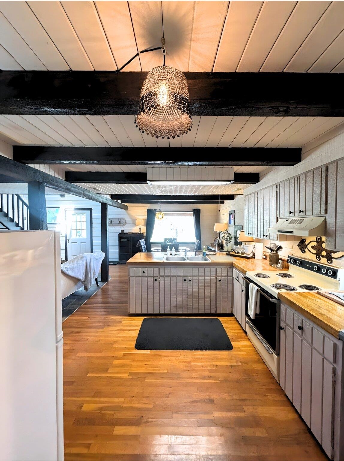 Metes & Bounds - Residential Lease
