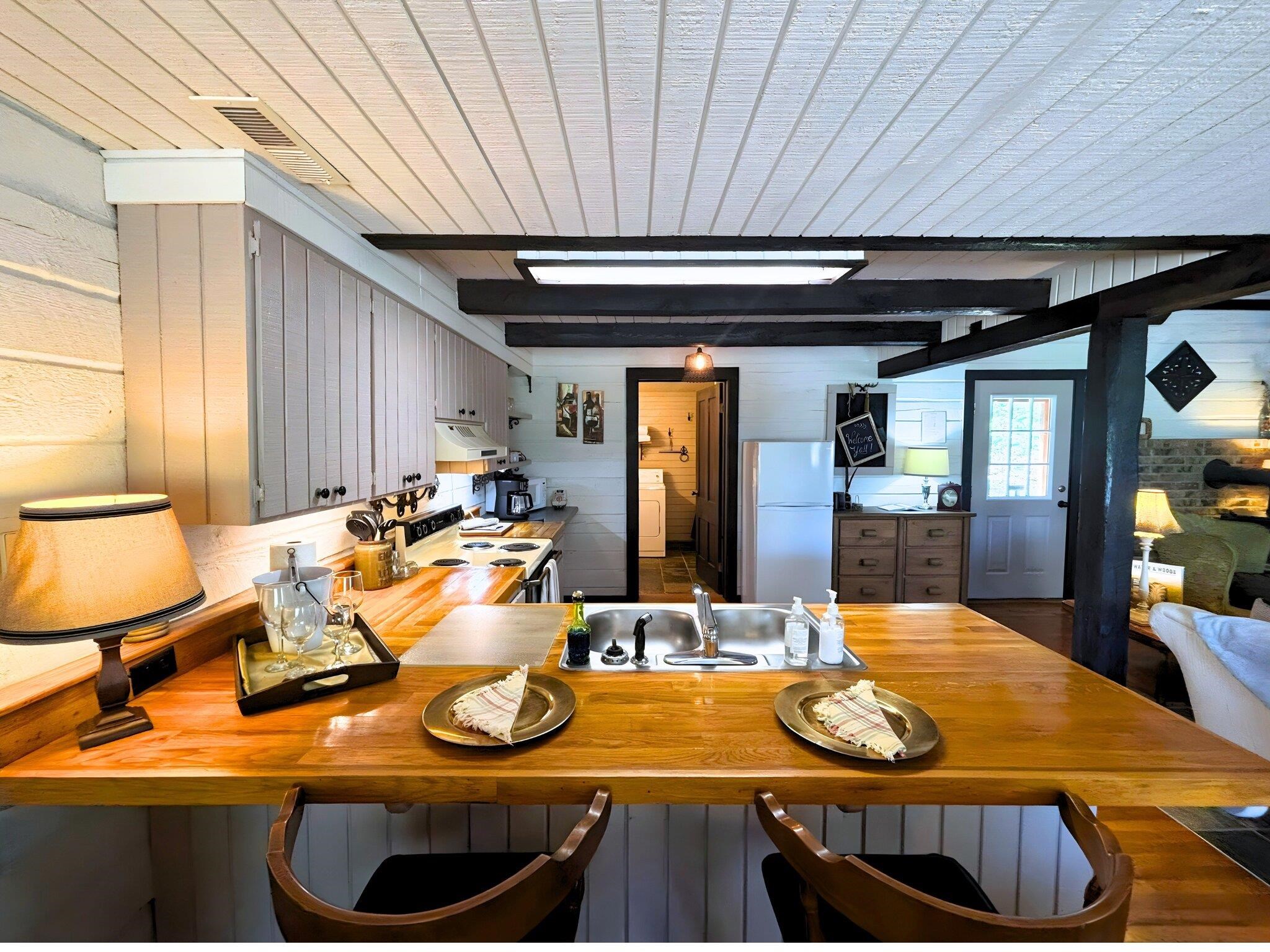 Metes & Bounds - Residential Lease