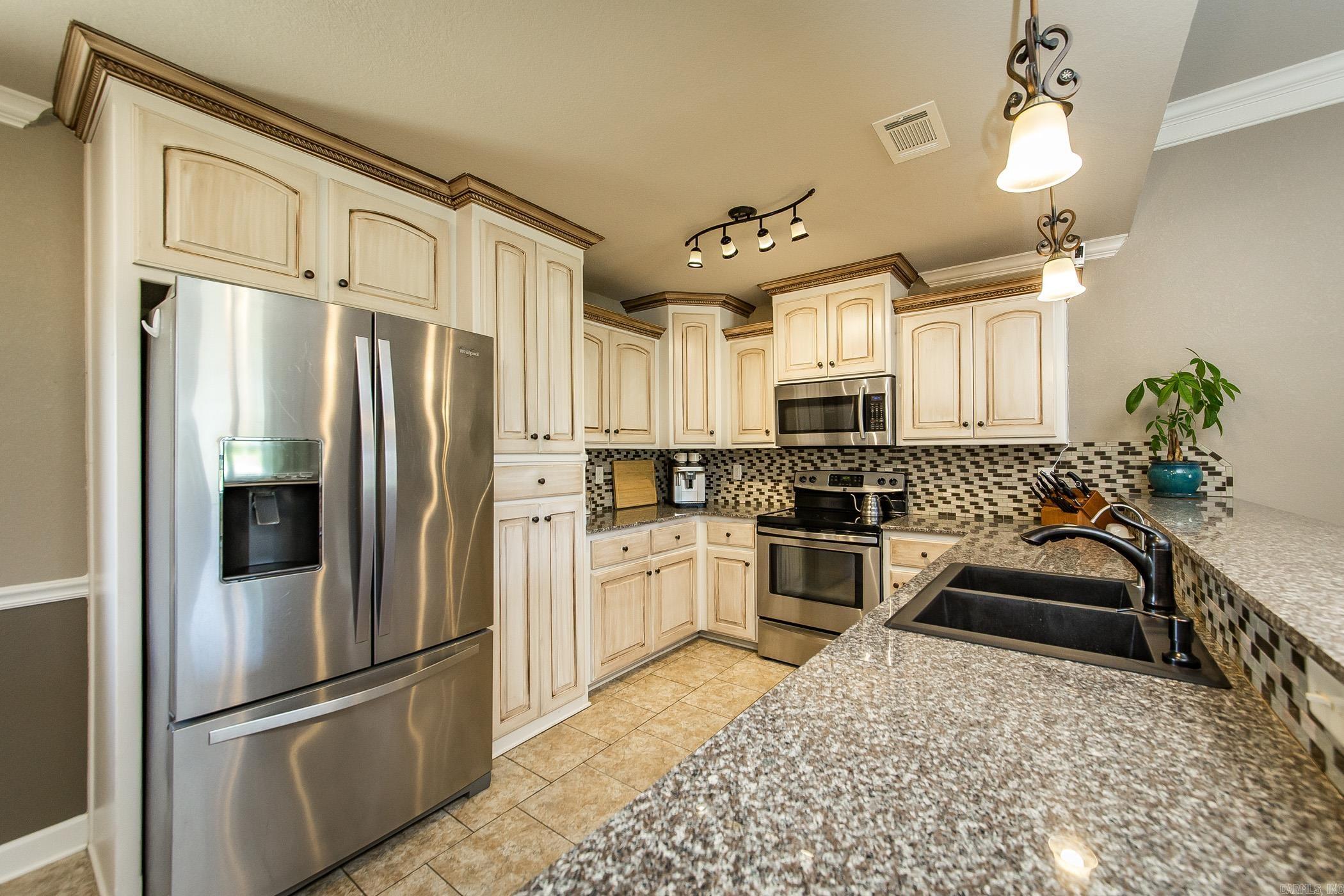 Lilly Ann - Residential