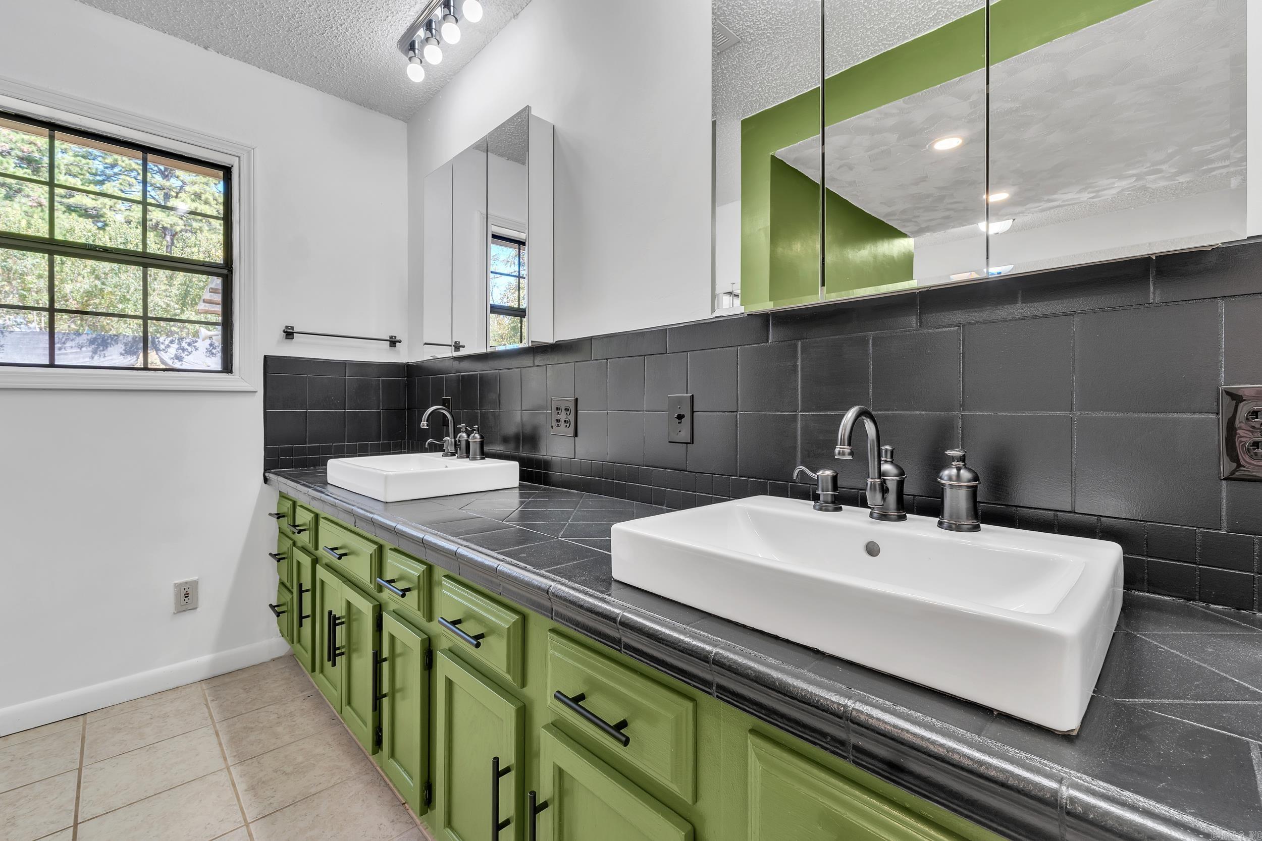 NORFORK HEIGHTS ADD TO NORFORK - Residential