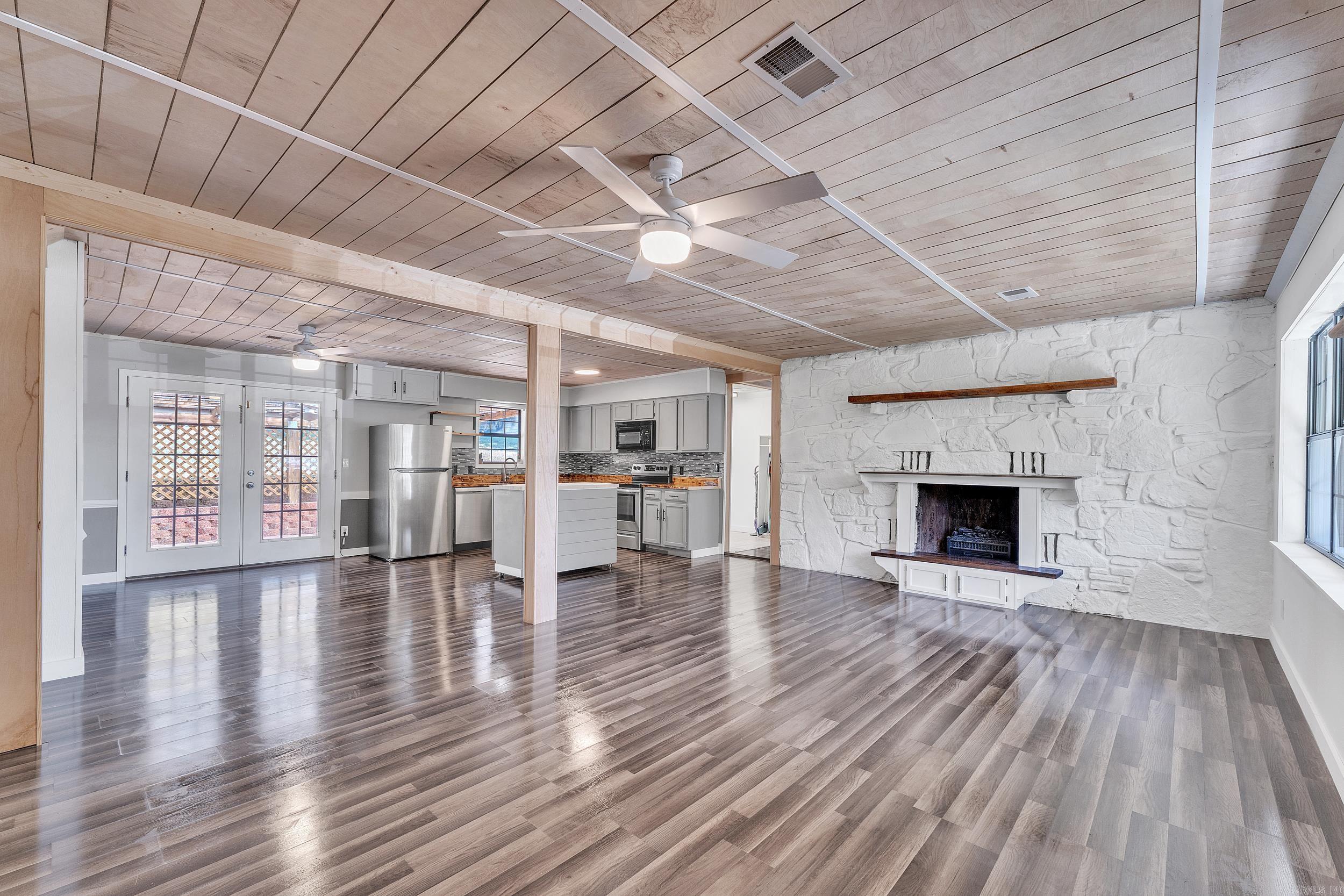 NORFORK HEIGHTS ADD TO NORFORK - Residential