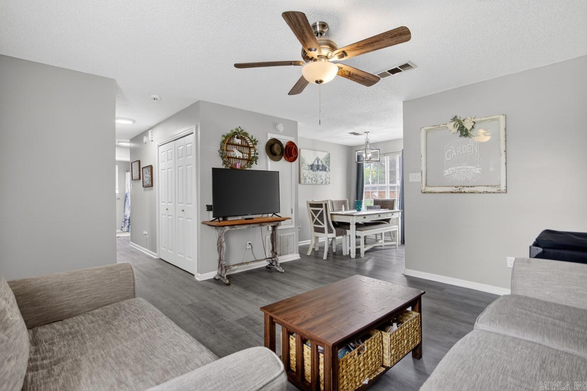 CLOVER RIDGE - Residential