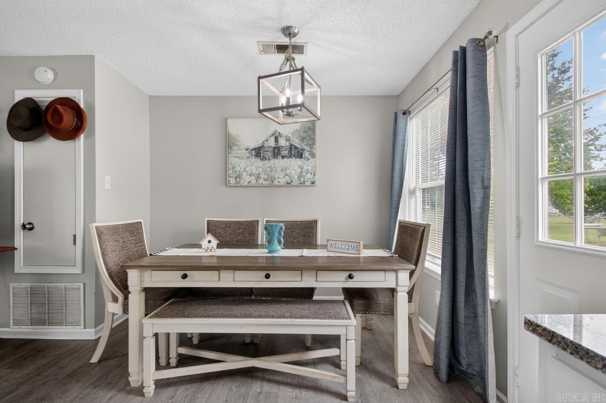 CLOVER RIDGE - Residential