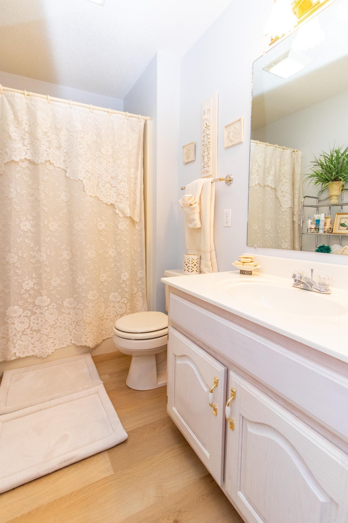 BRIARCREST - Residential