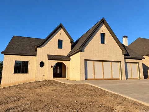 Photo of 38 Daventry Drive, Little Rock, AR 72223 (MLS # 26042435)